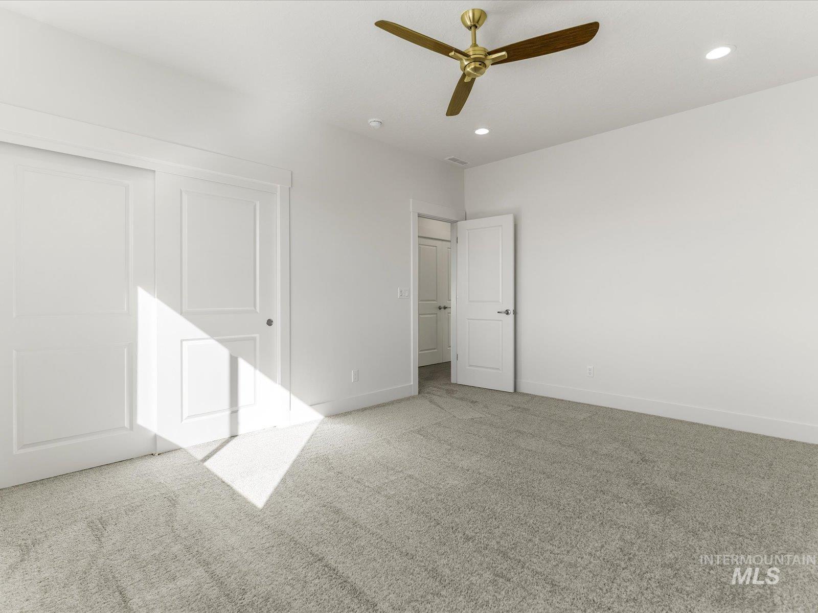 375 S Bumper Way Property Photo 33