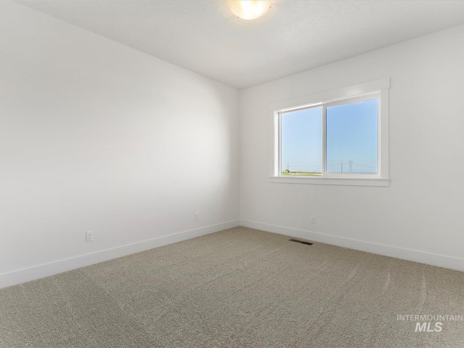 375 S Bumper Way Property Photo 36