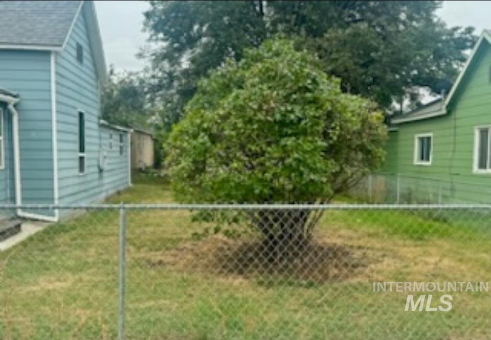 128 9th Ave. N. Property Photo 5