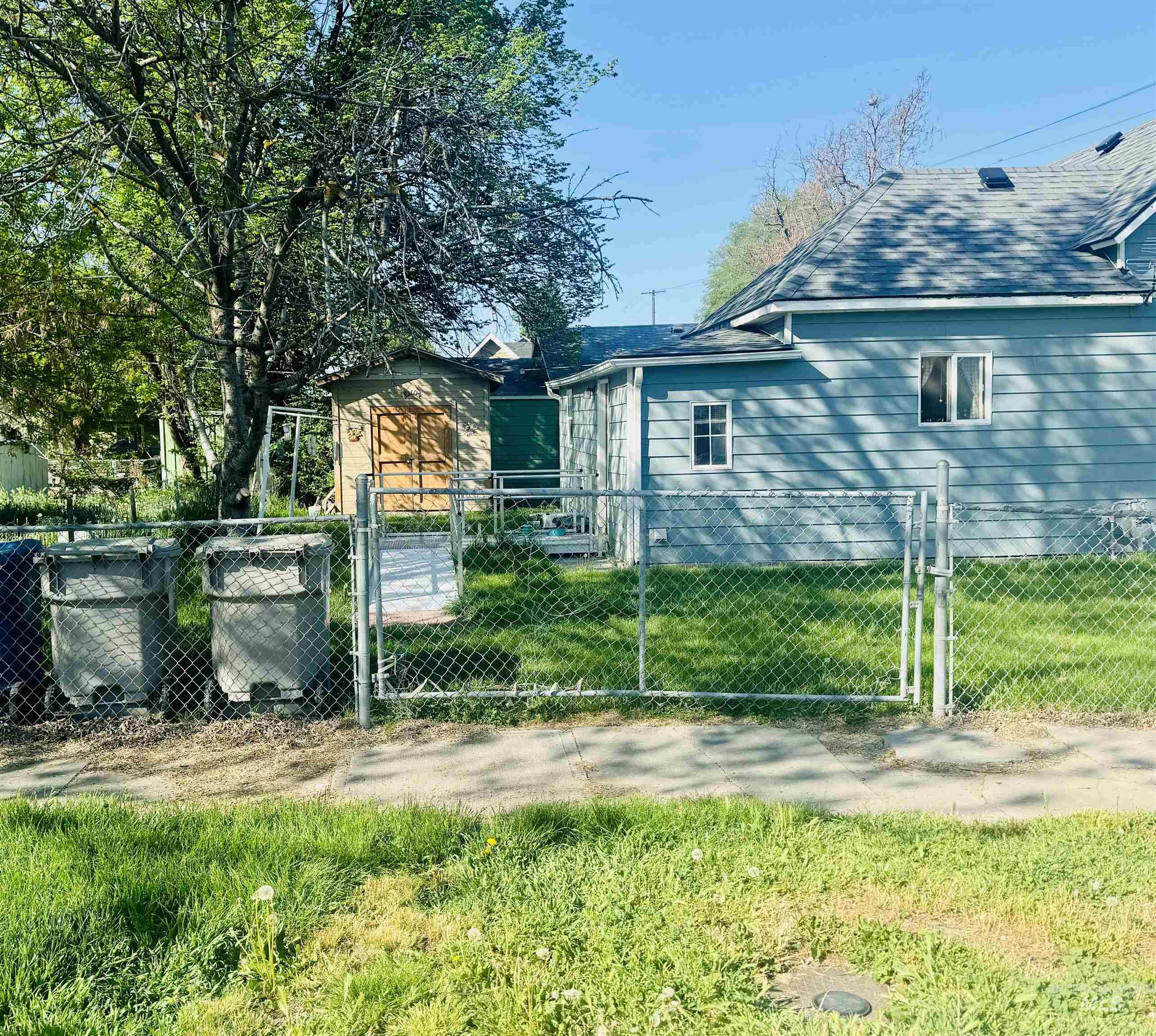 128 9th Ave. N. Property Photo 6