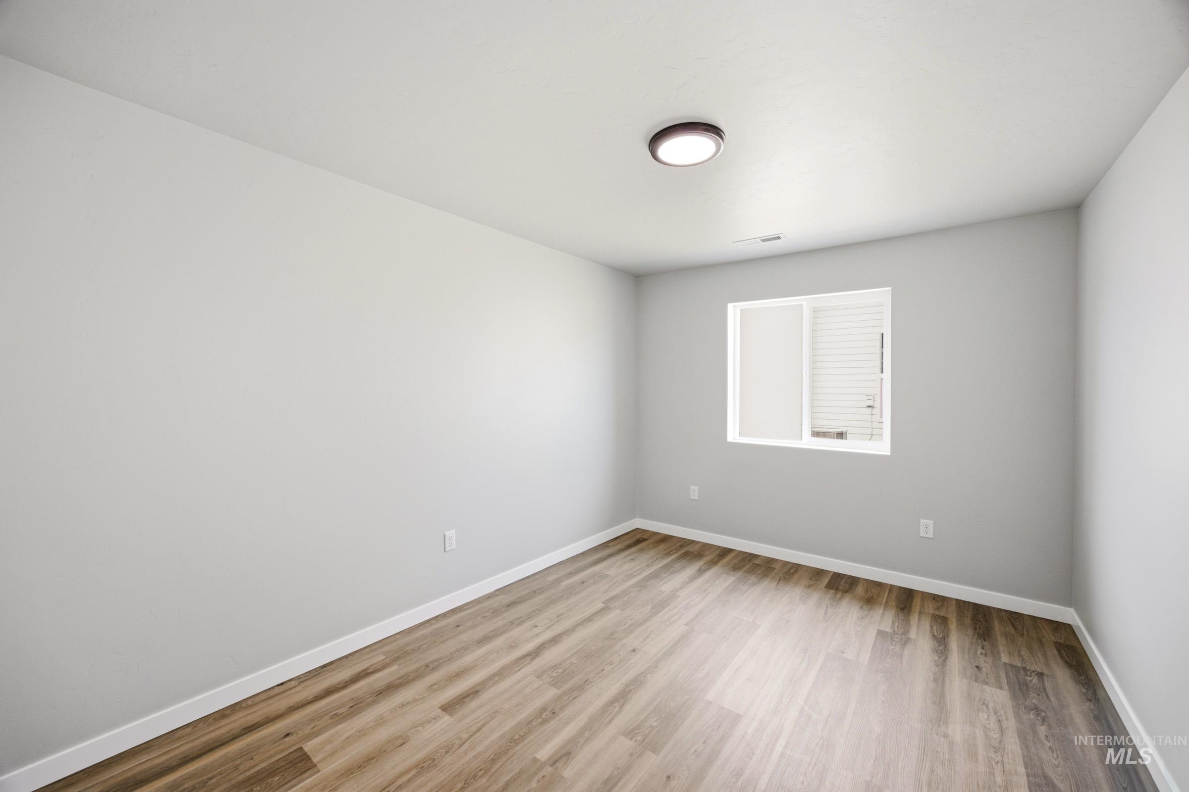 4319 Dayton St Property Photo 10
