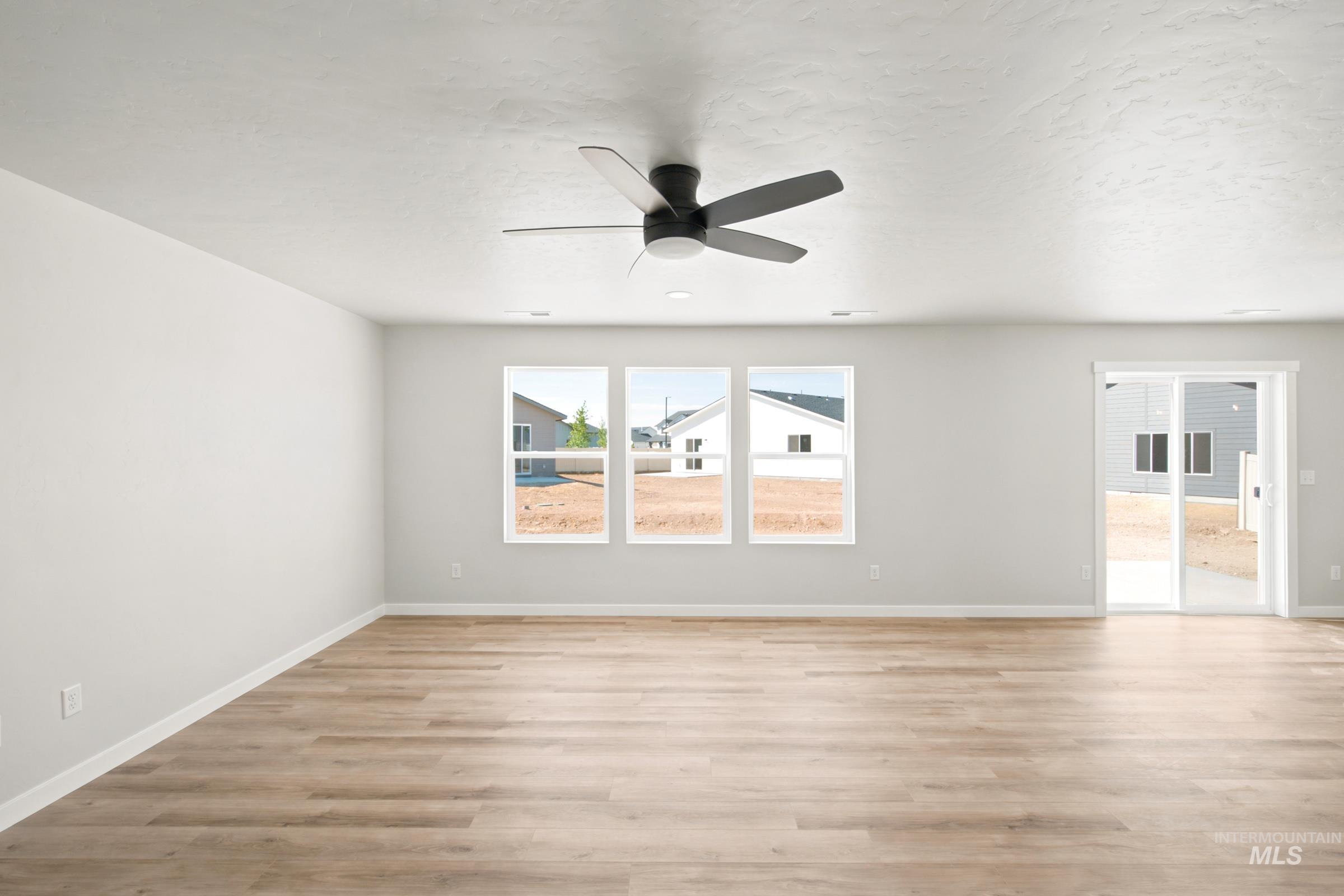 2471 W Clegane Ct Property Photo 11