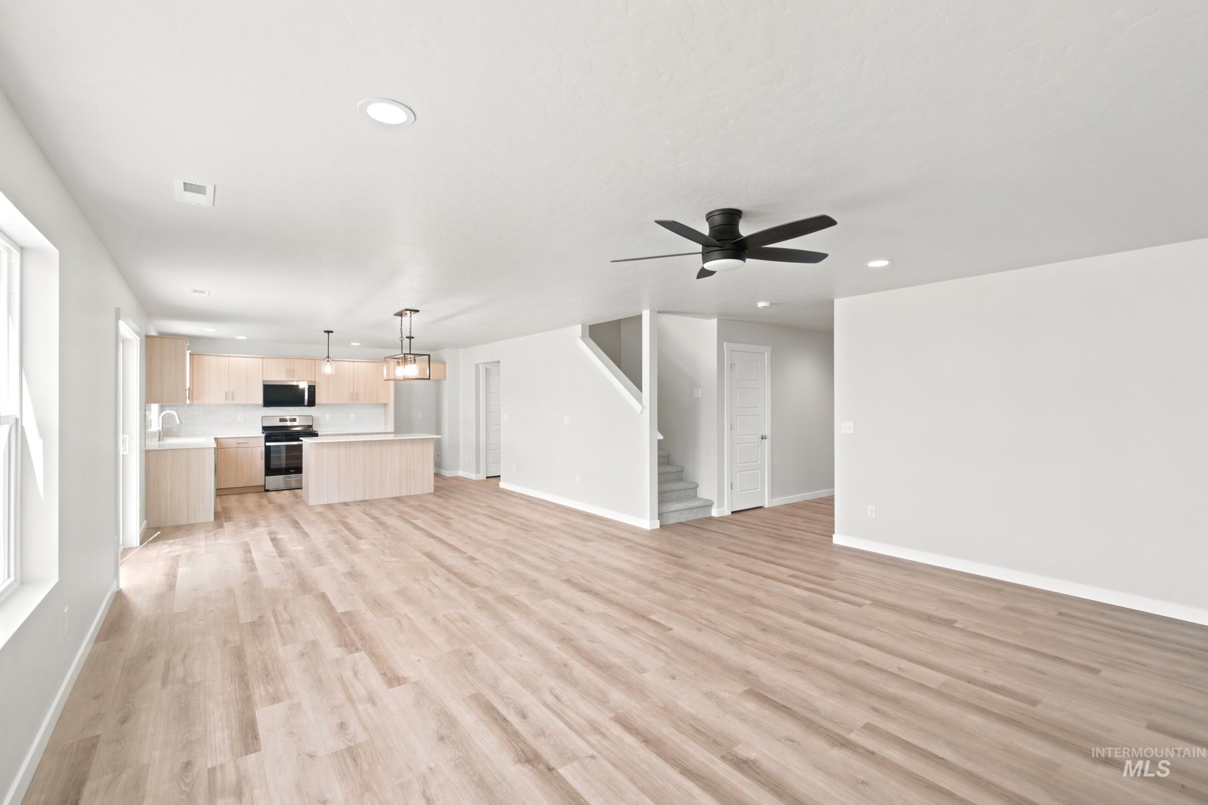 2471 W Clegane Ct Property Photo 13