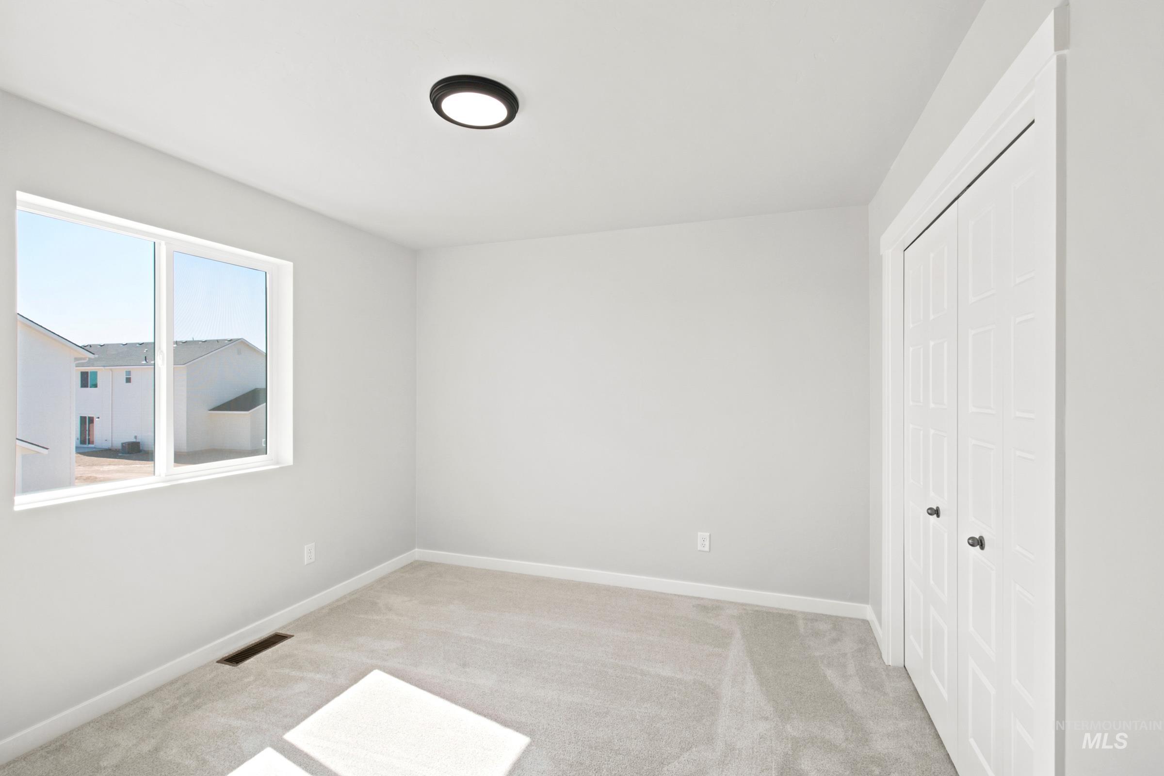 2471 W Clegane Ct Property Photo 27