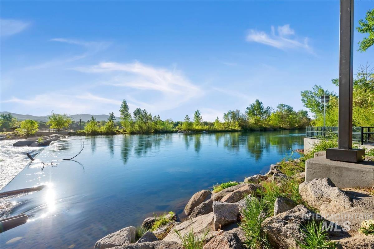 3880 Adams St Property Photo 16