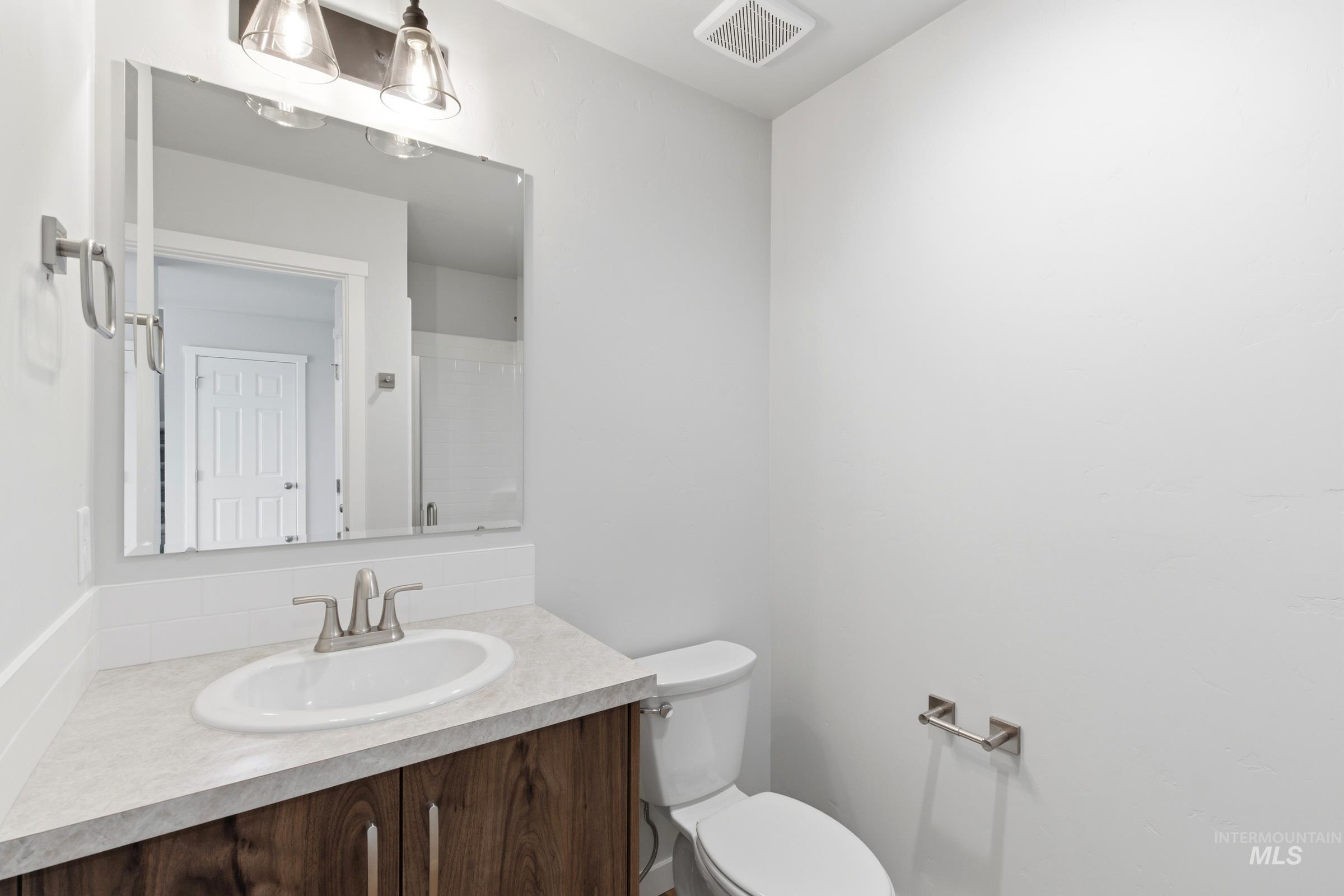 16558 Dunning Way Property Photo 14