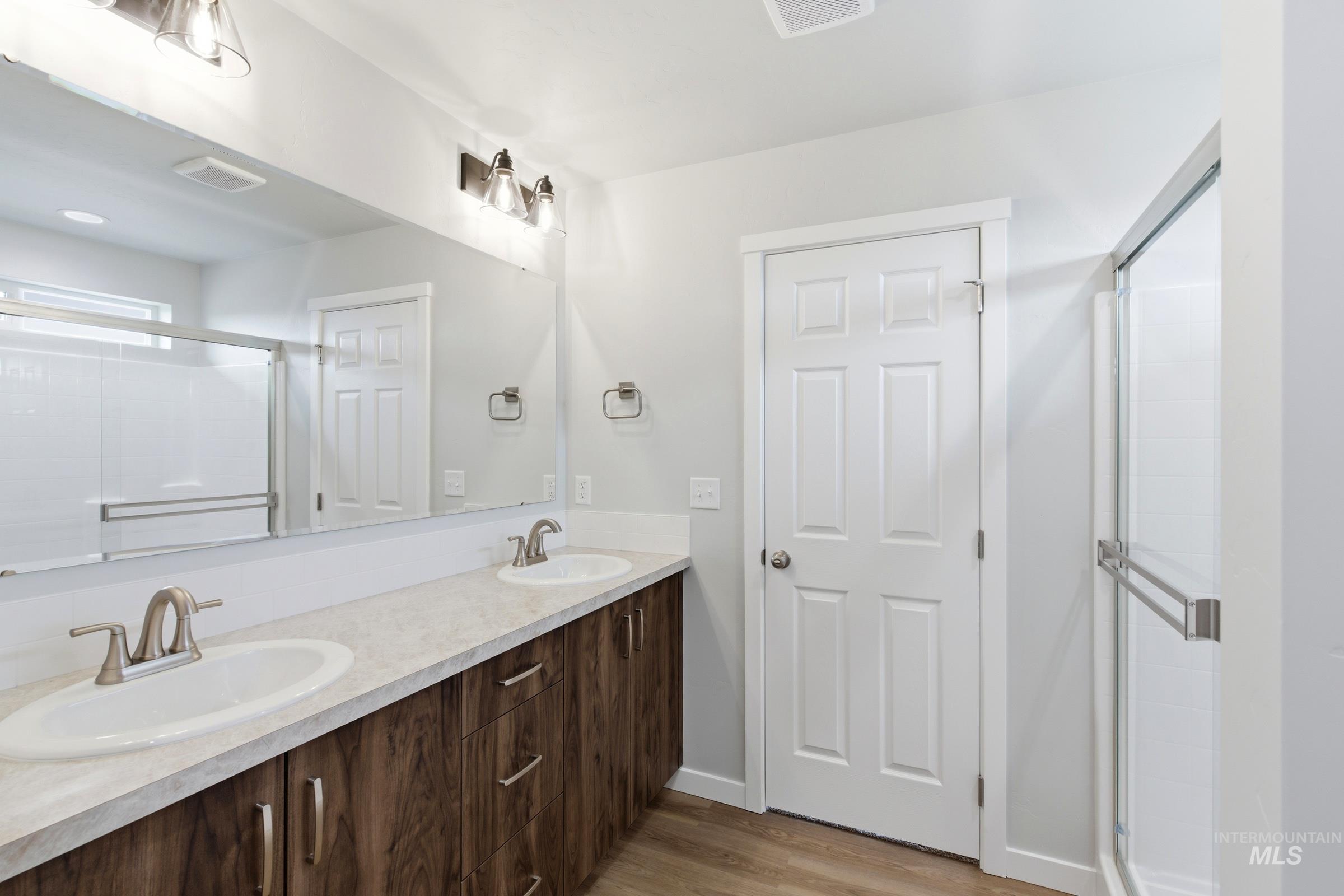 16558 Dunning Way Property Photo 28