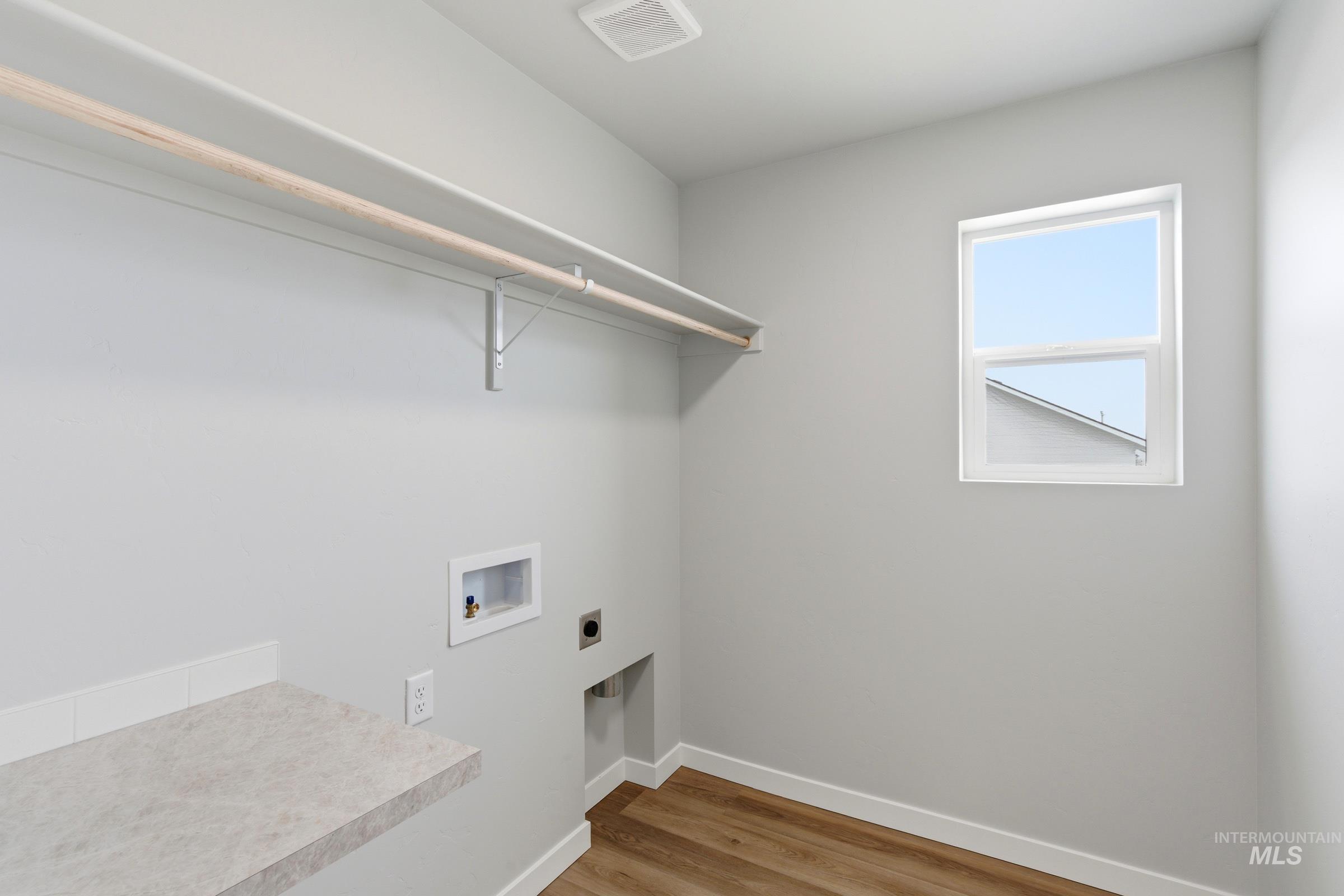16558 Dunning Way Property Photo 33