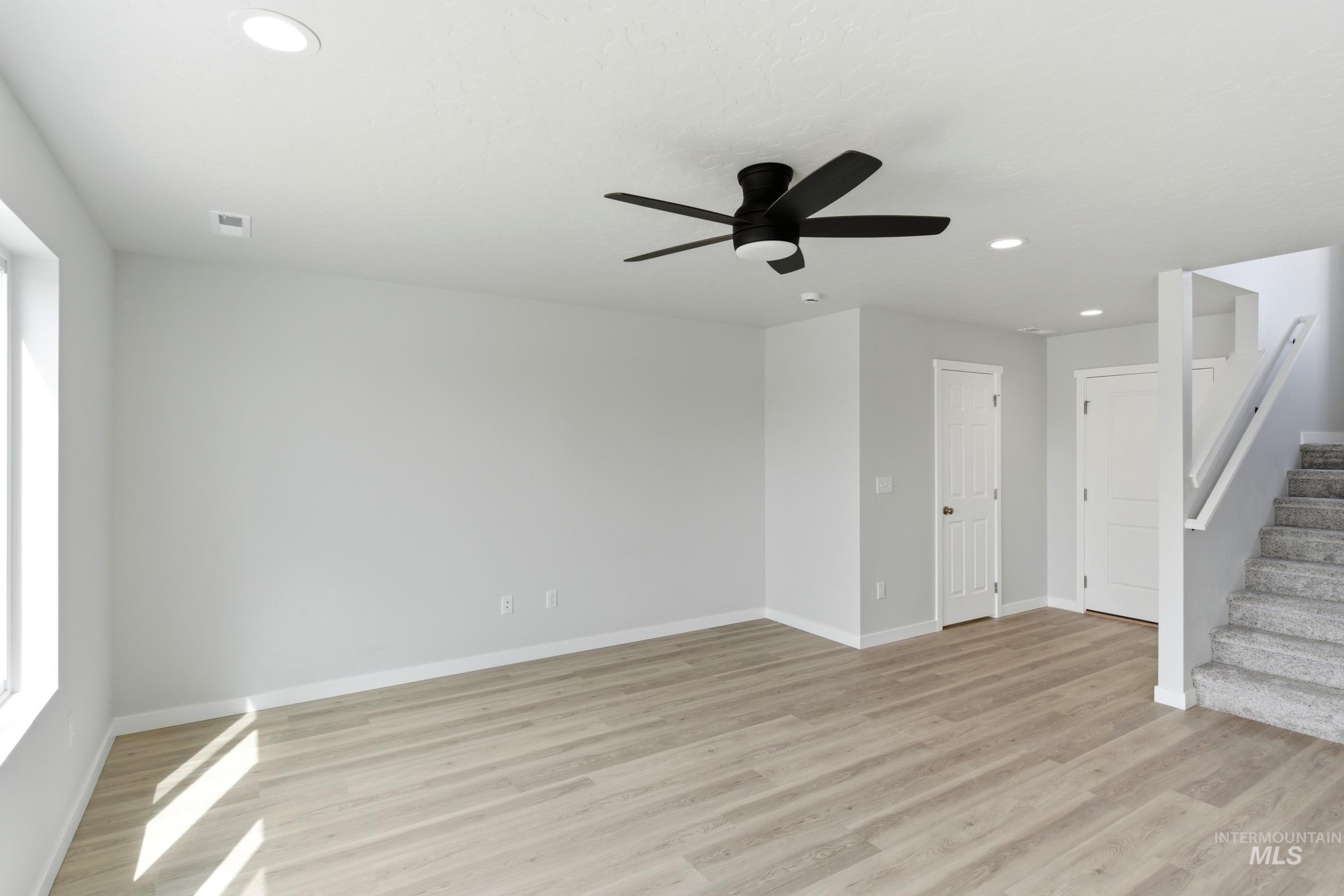 13721 Redway Ct Property Photo 9