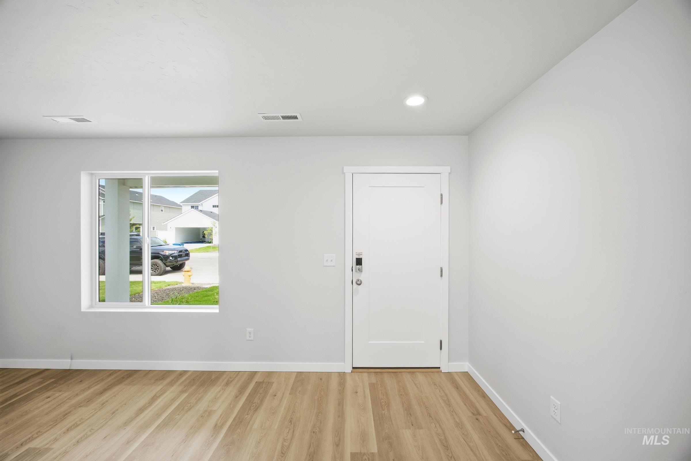2990 S Maple Ranch Way Property Photo 2