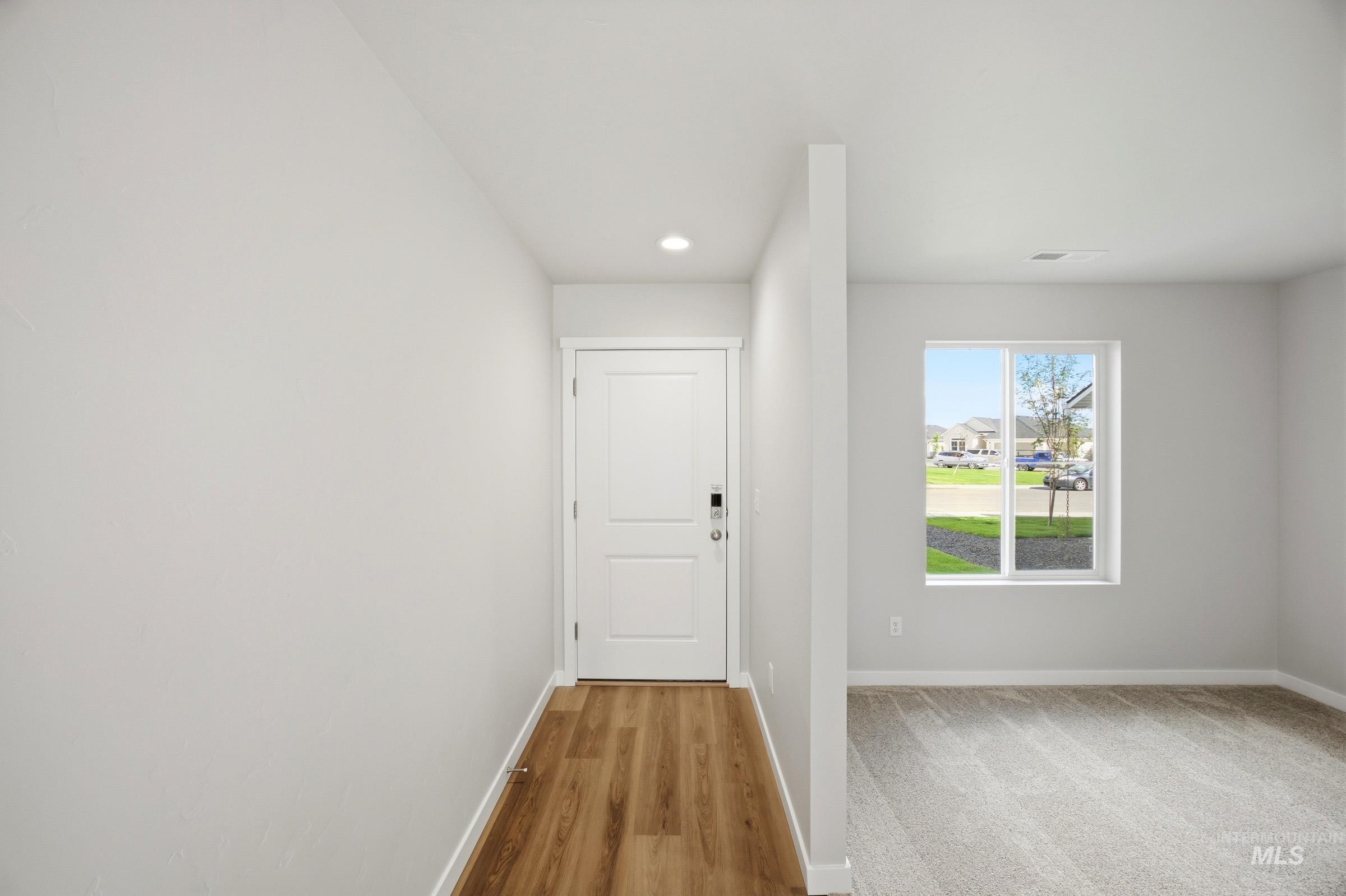 3010 S Maple Ranch Way Property Photo 2
