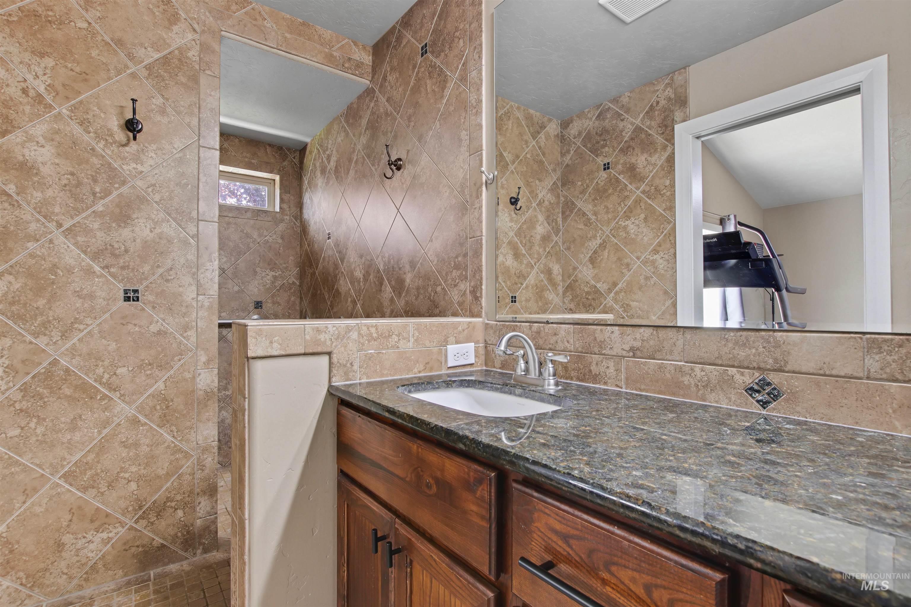 4965 W Torana Property Photo 31