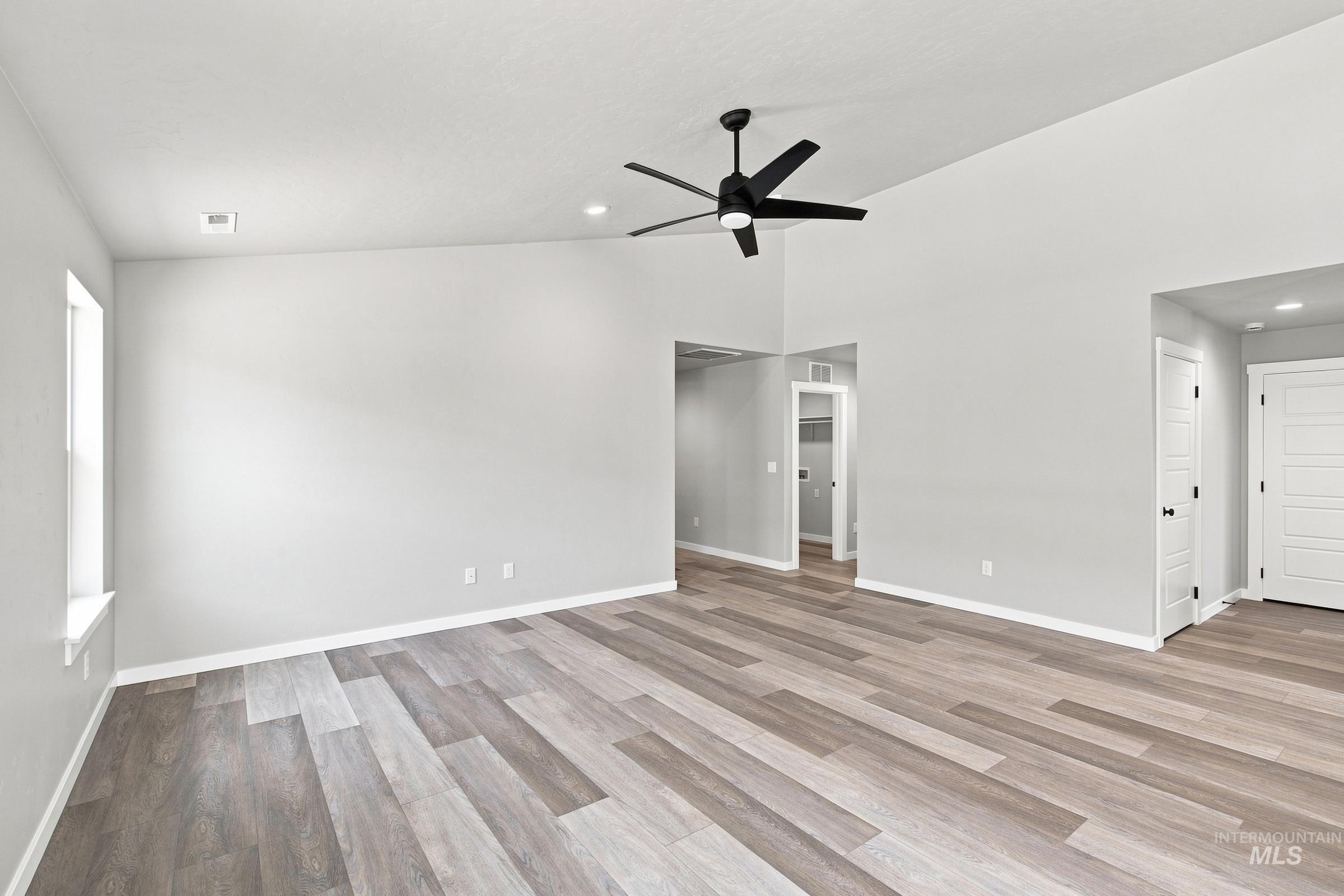 2199 S Border Way Property Photo 11