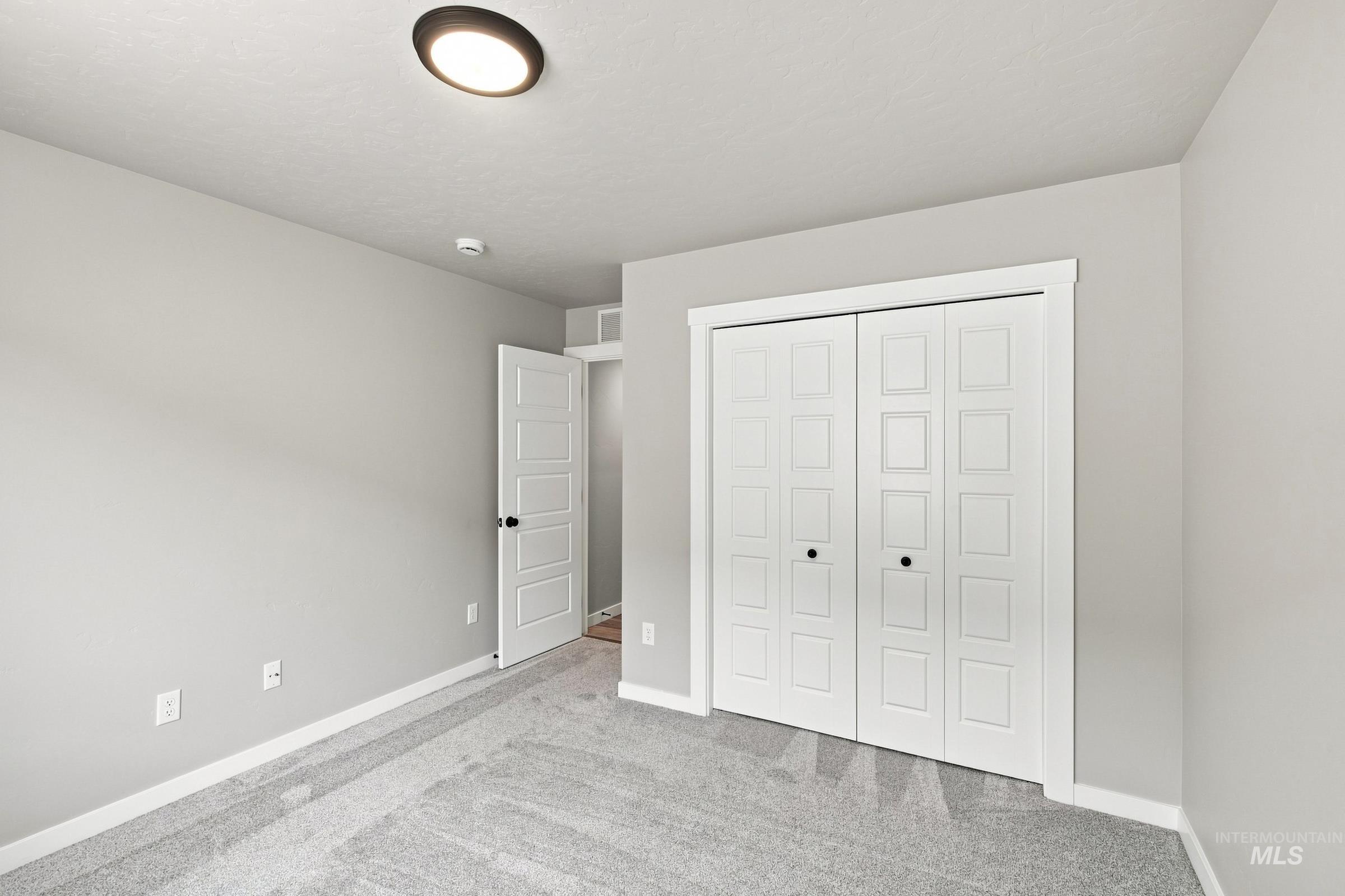 2199 S Border Way Property Photo 21