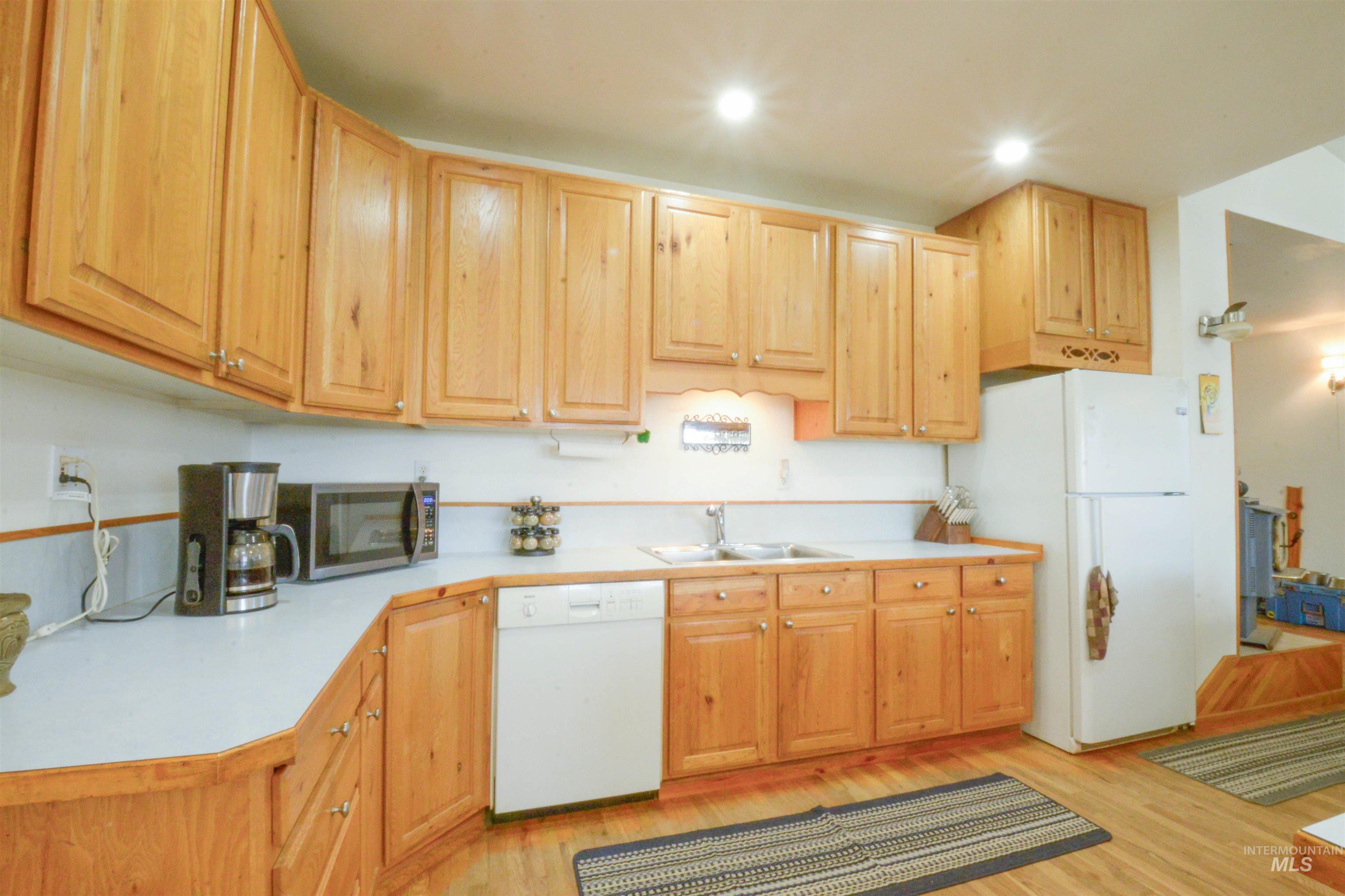 26 Pine Heights Property Photo 12