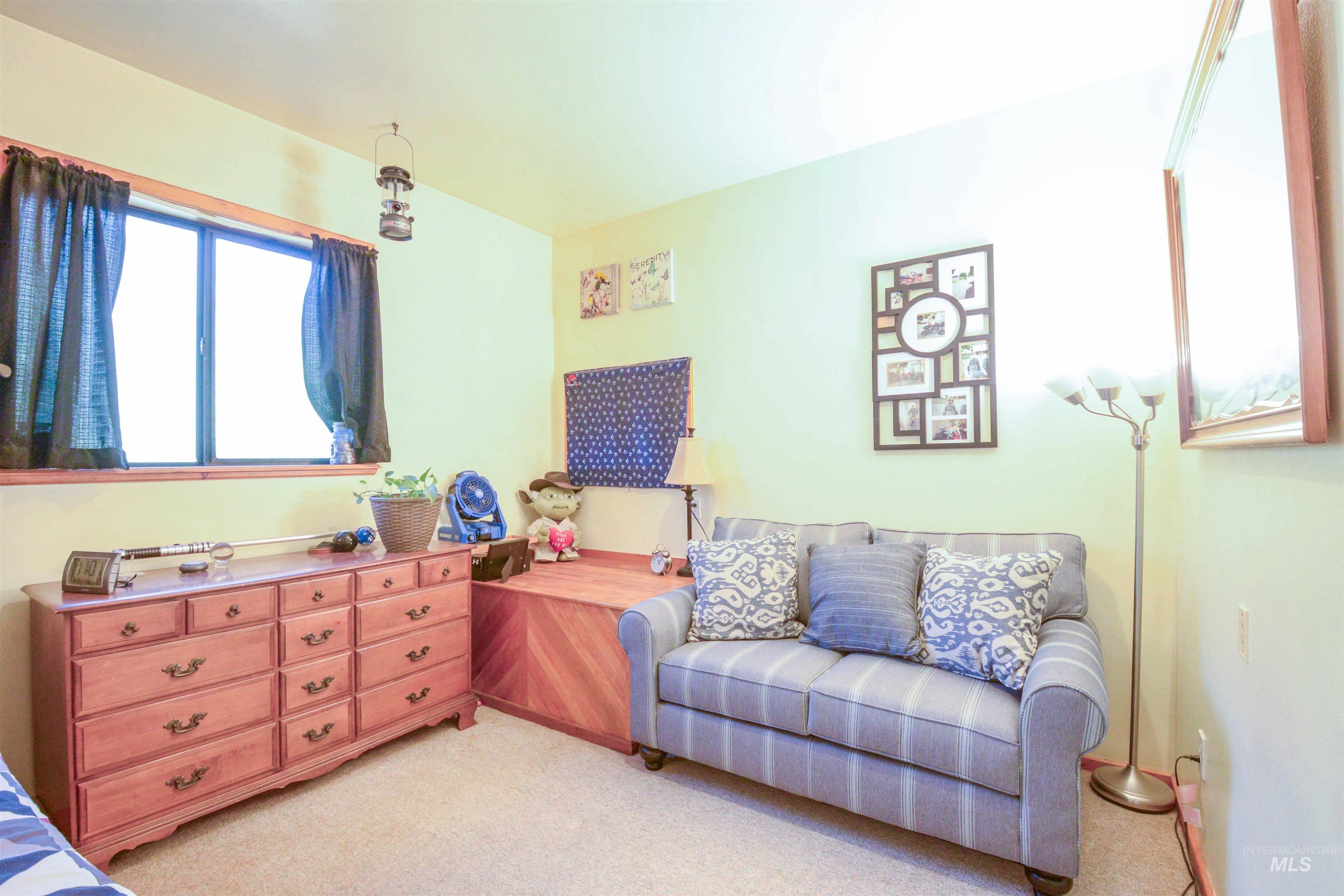 26 Pine Heights Property Photo 18