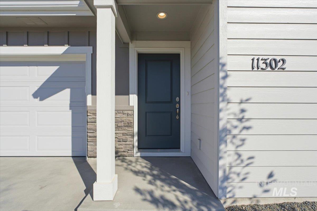 11302 W Tutor St Property Photo 2