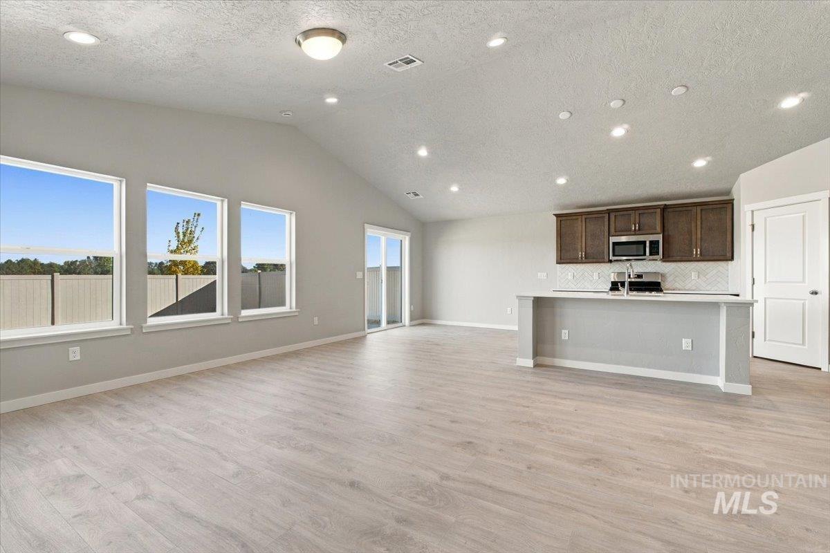 11302 W Tutor St Property Photo 7