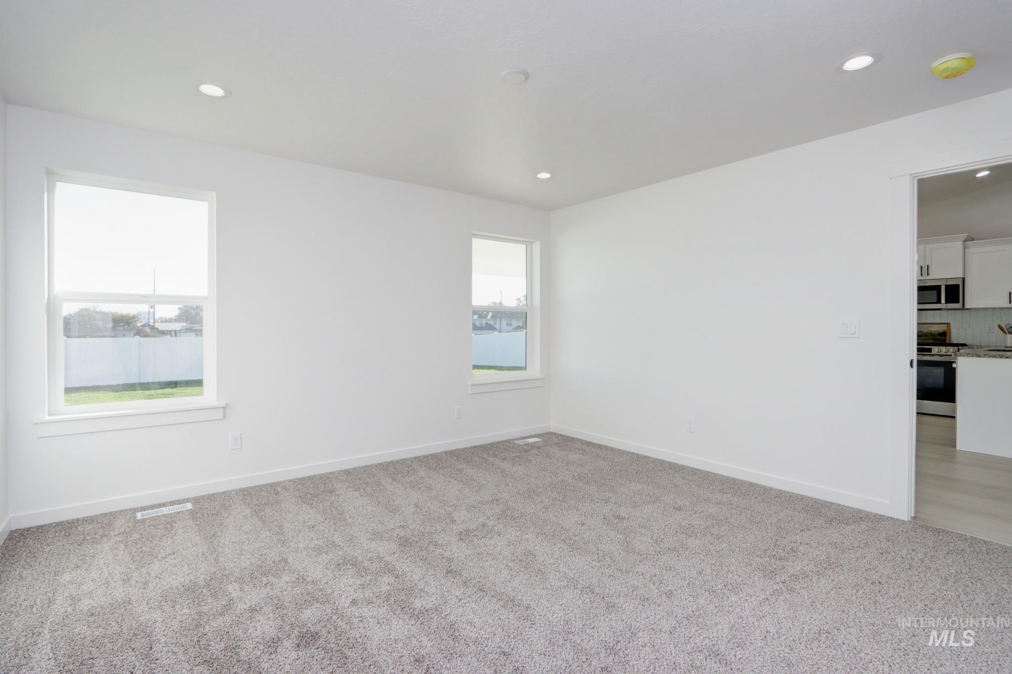950 Campbell St Property Photo 20