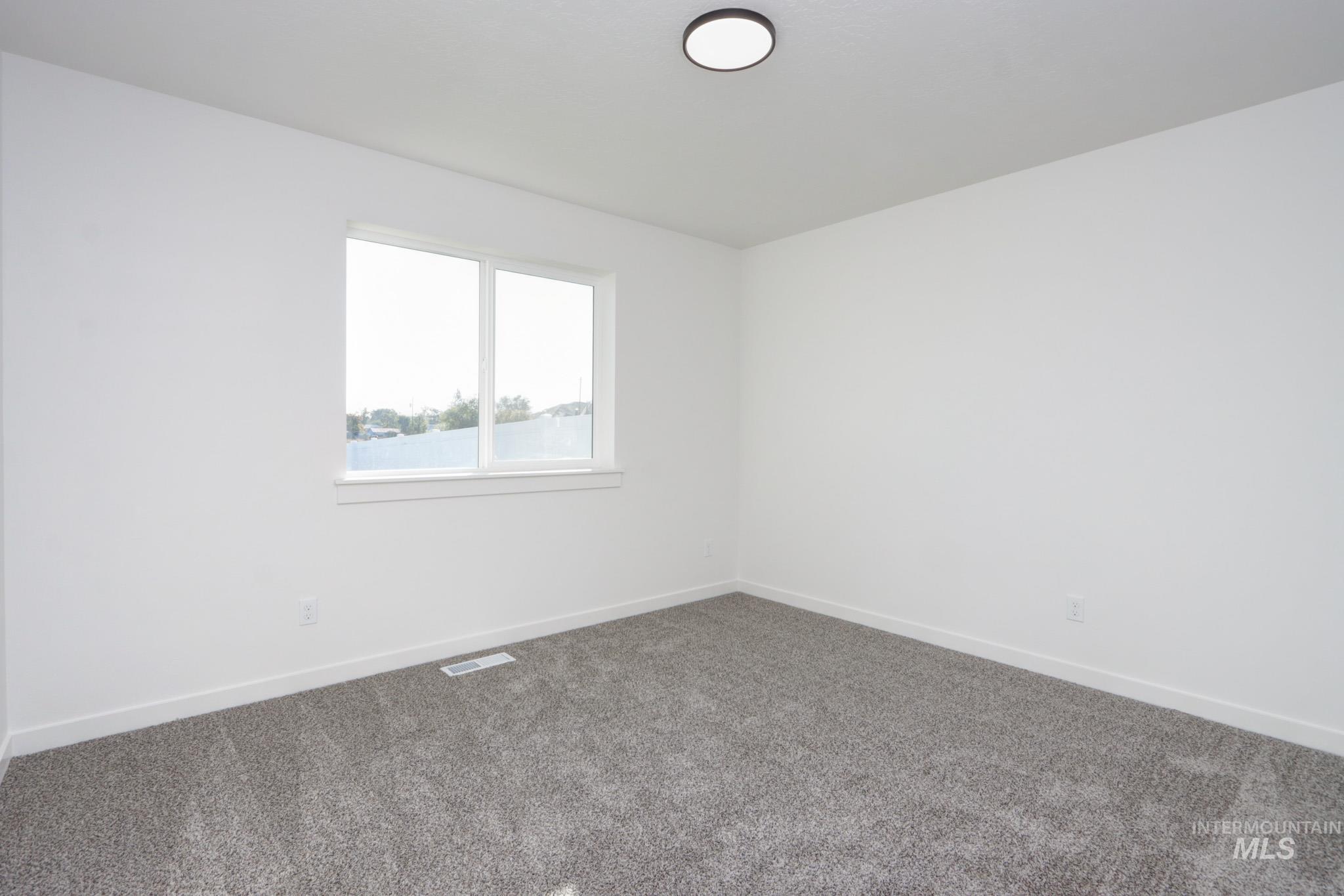 950 Campbell St Property Photo 26