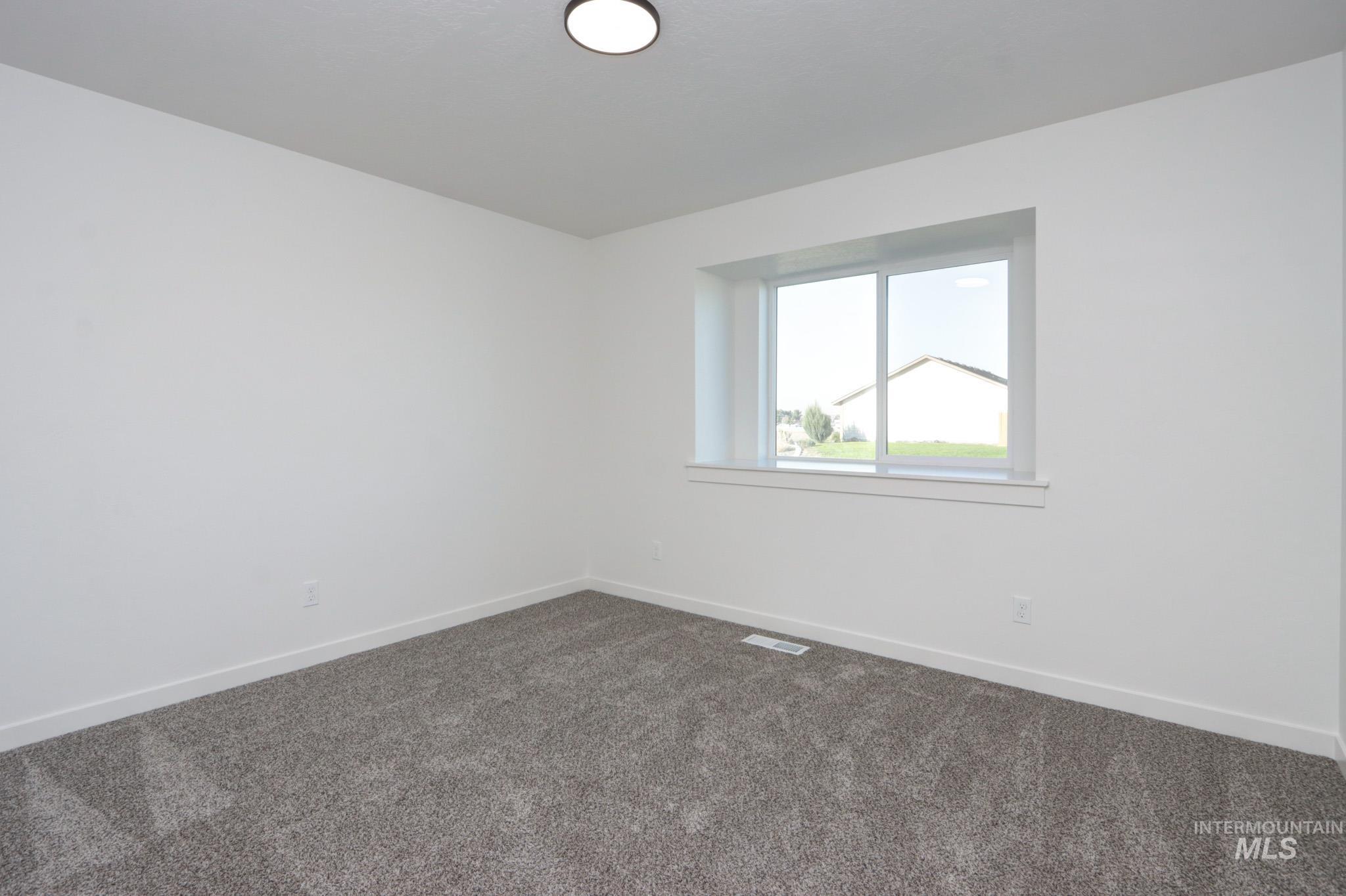 950 Campbell St Property Photo 29