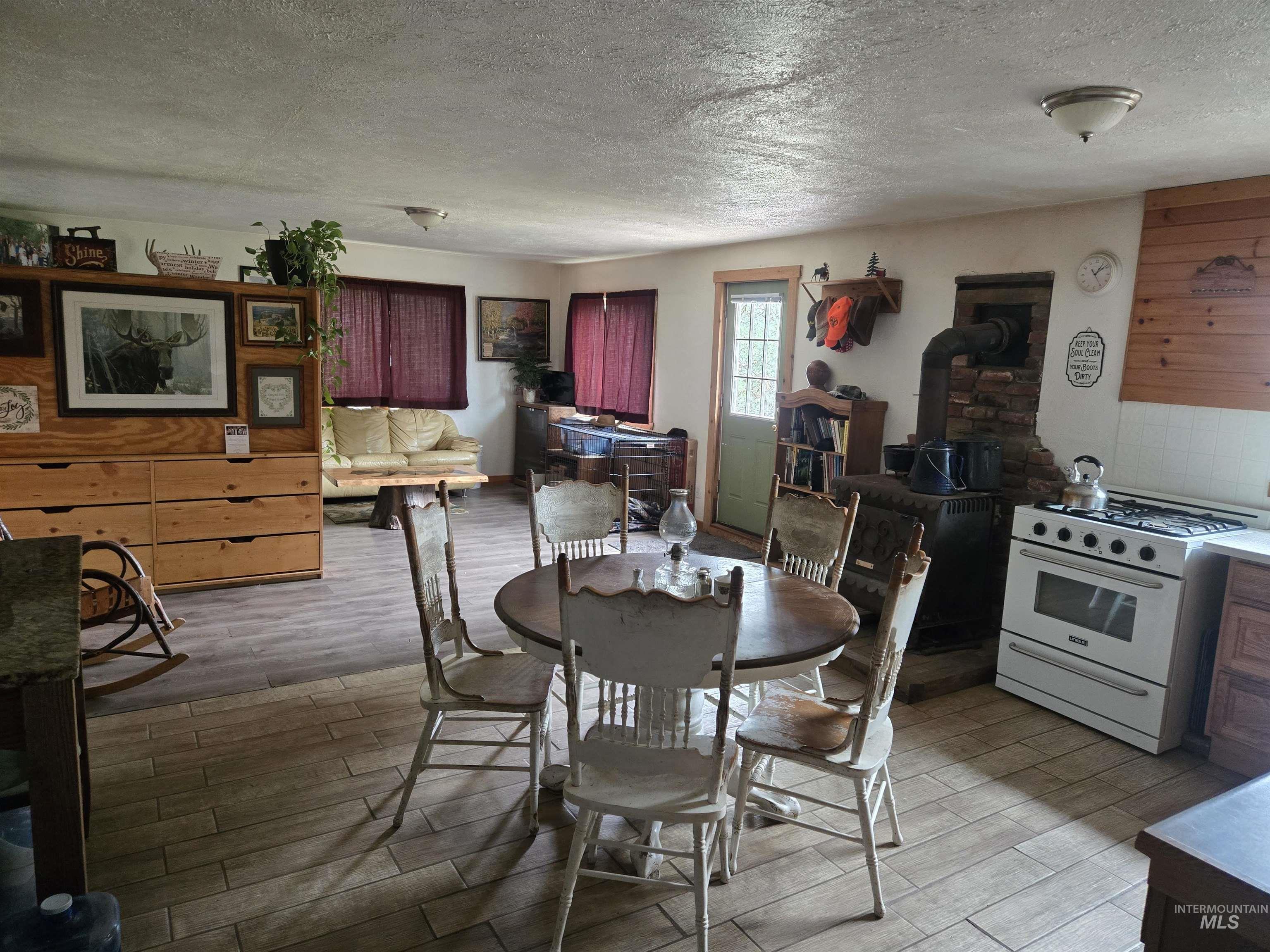 1510 Summitview Driave Property Photo 9