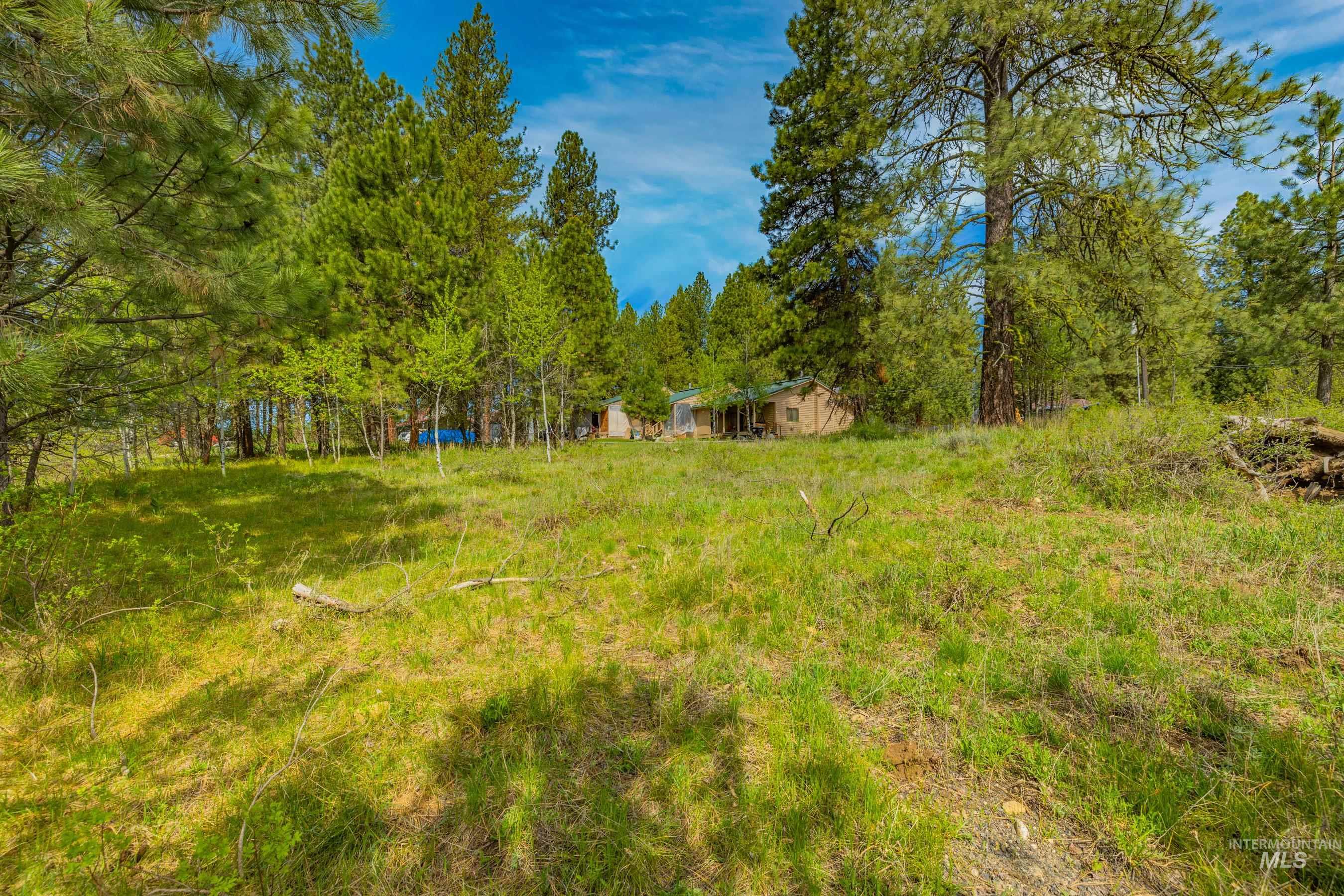 300 Floyde Street Property Photo 17
