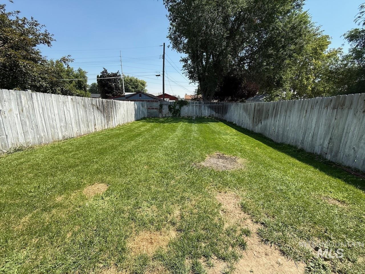 920 S Diamond St. Property Photo 2
