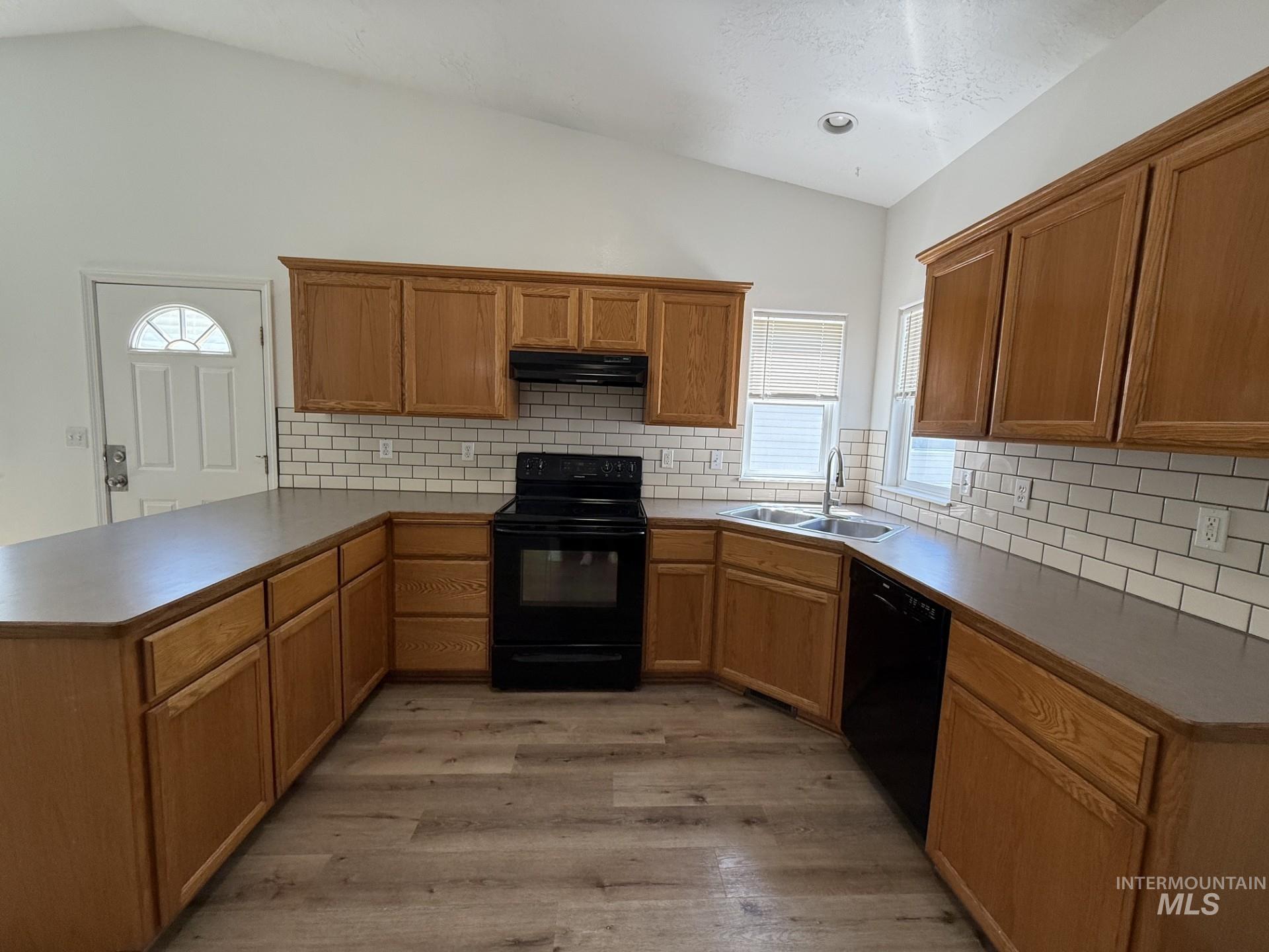 920 S Diamond St. Property Photo 17