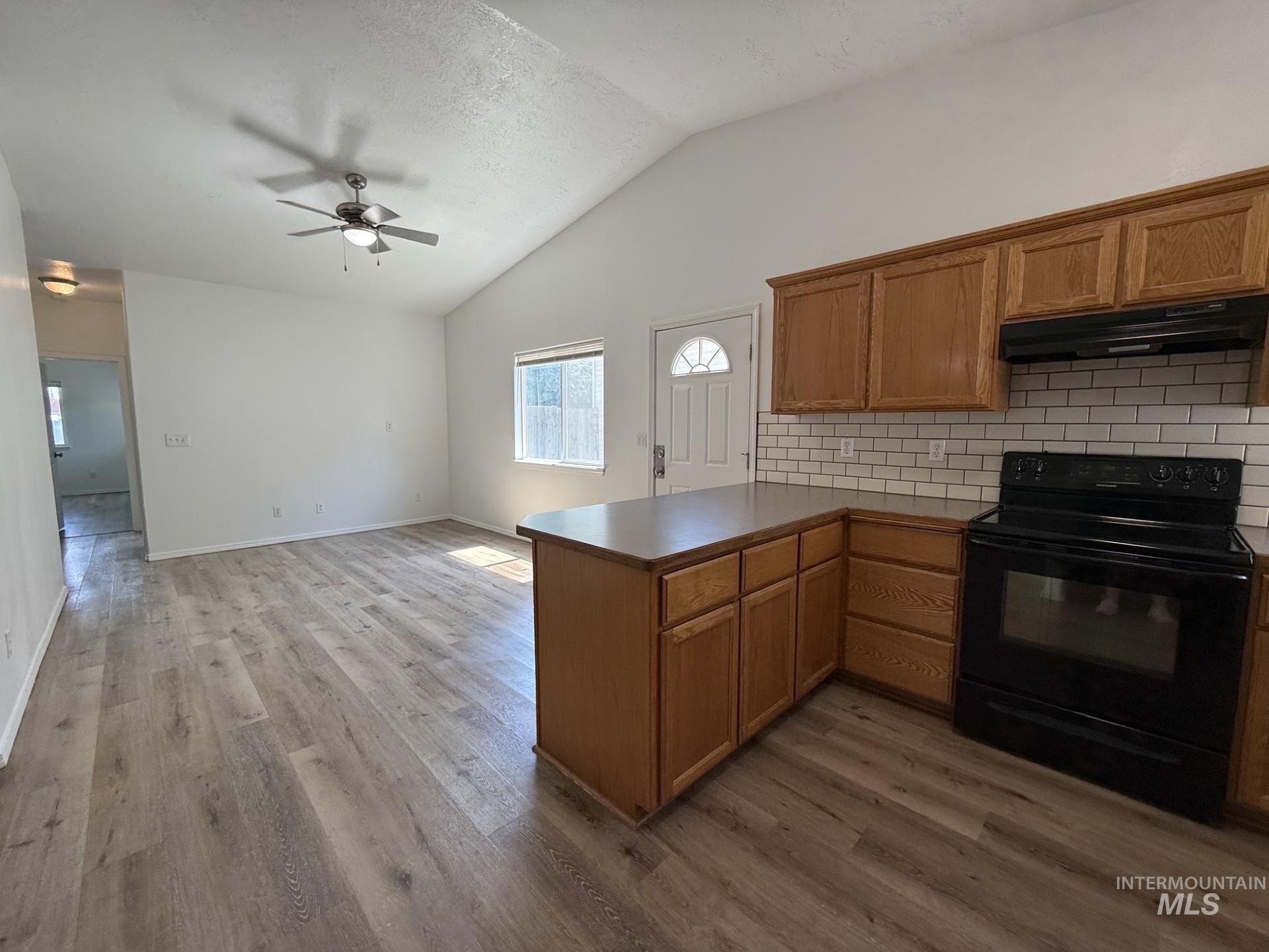 920 S Diamond St. Property Photo 22