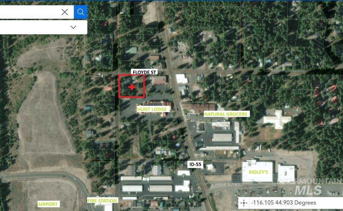300 Floyde Property Photo 4