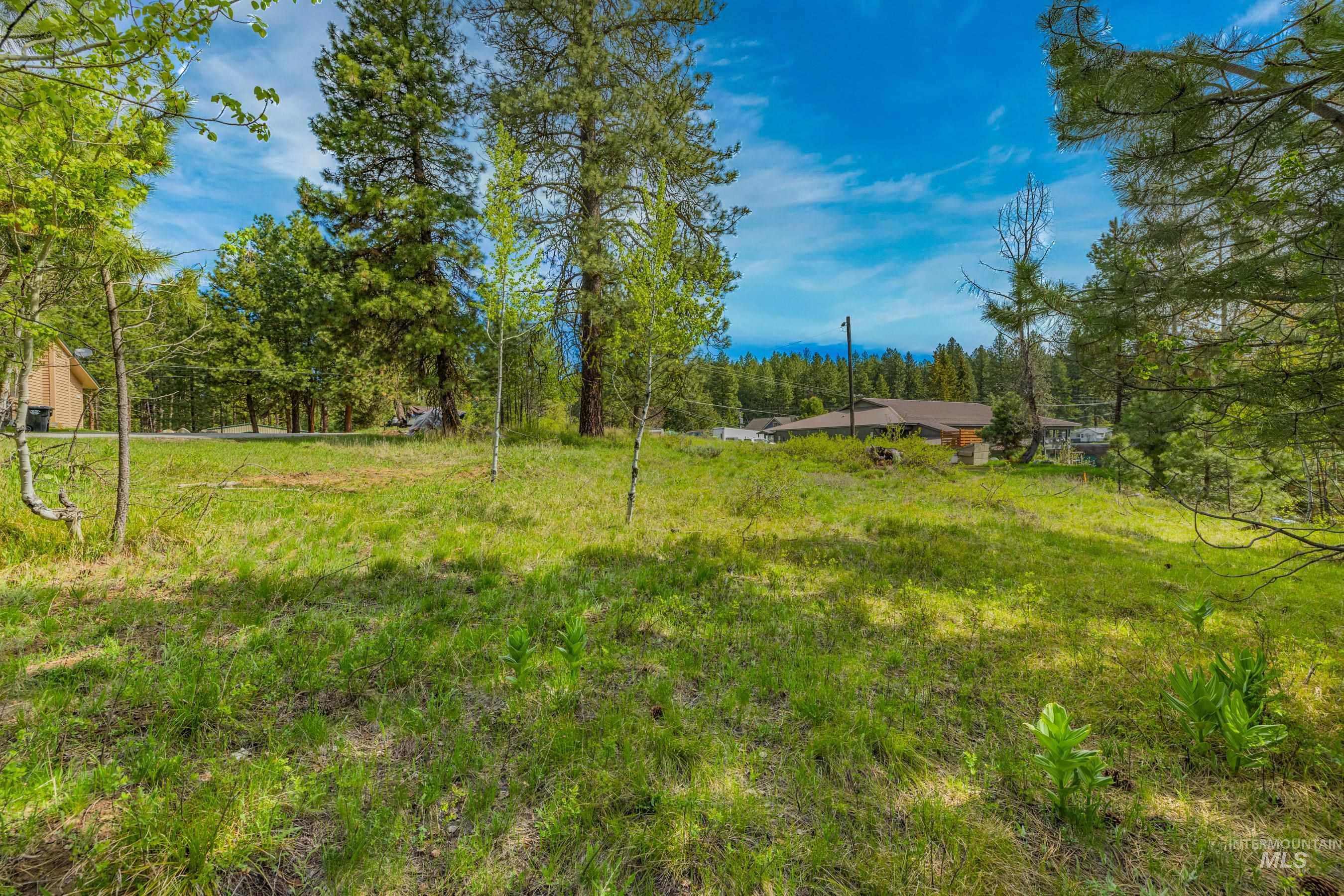 300 Floyde Property Photo 15
