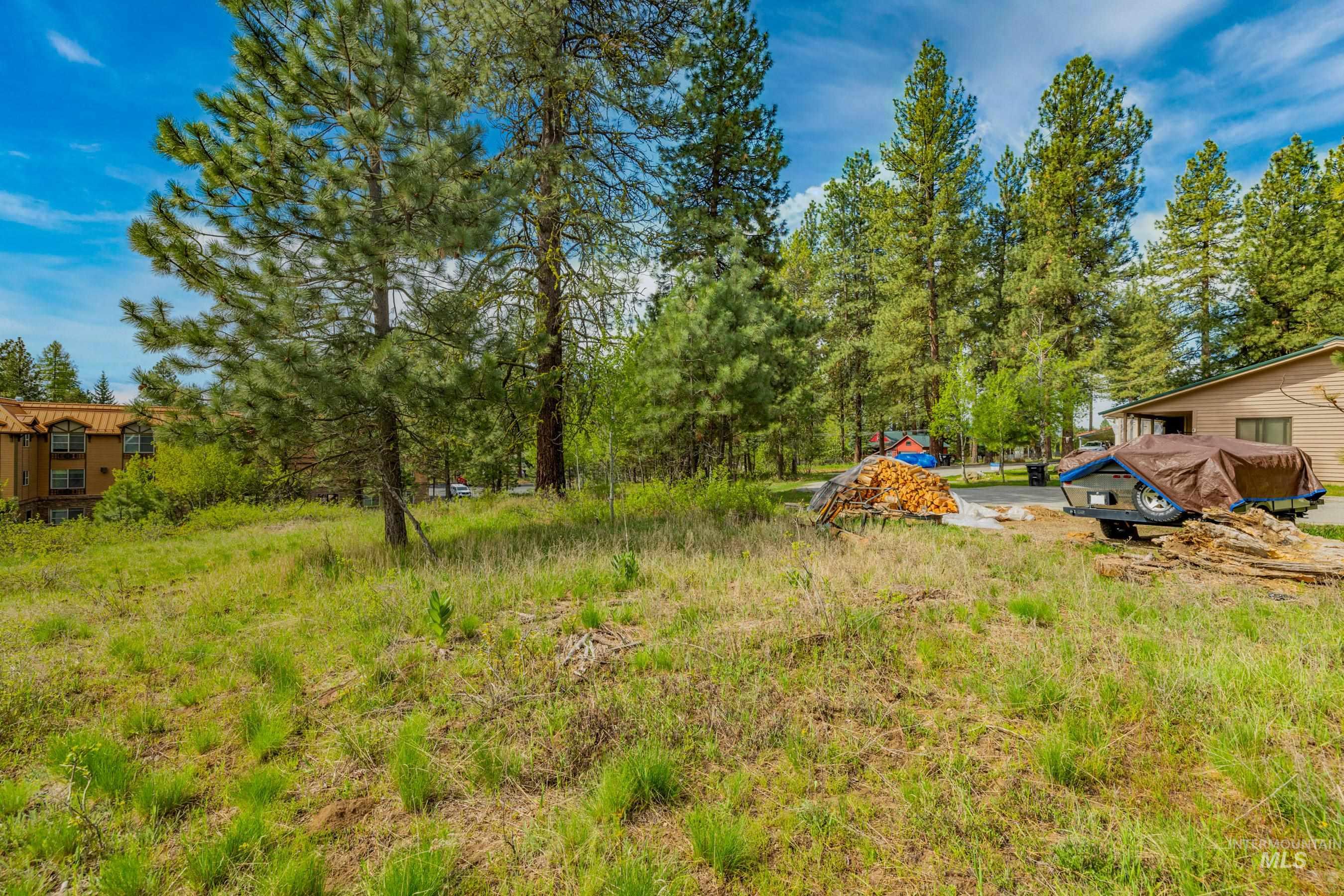 300 Floyde Property Photo 17