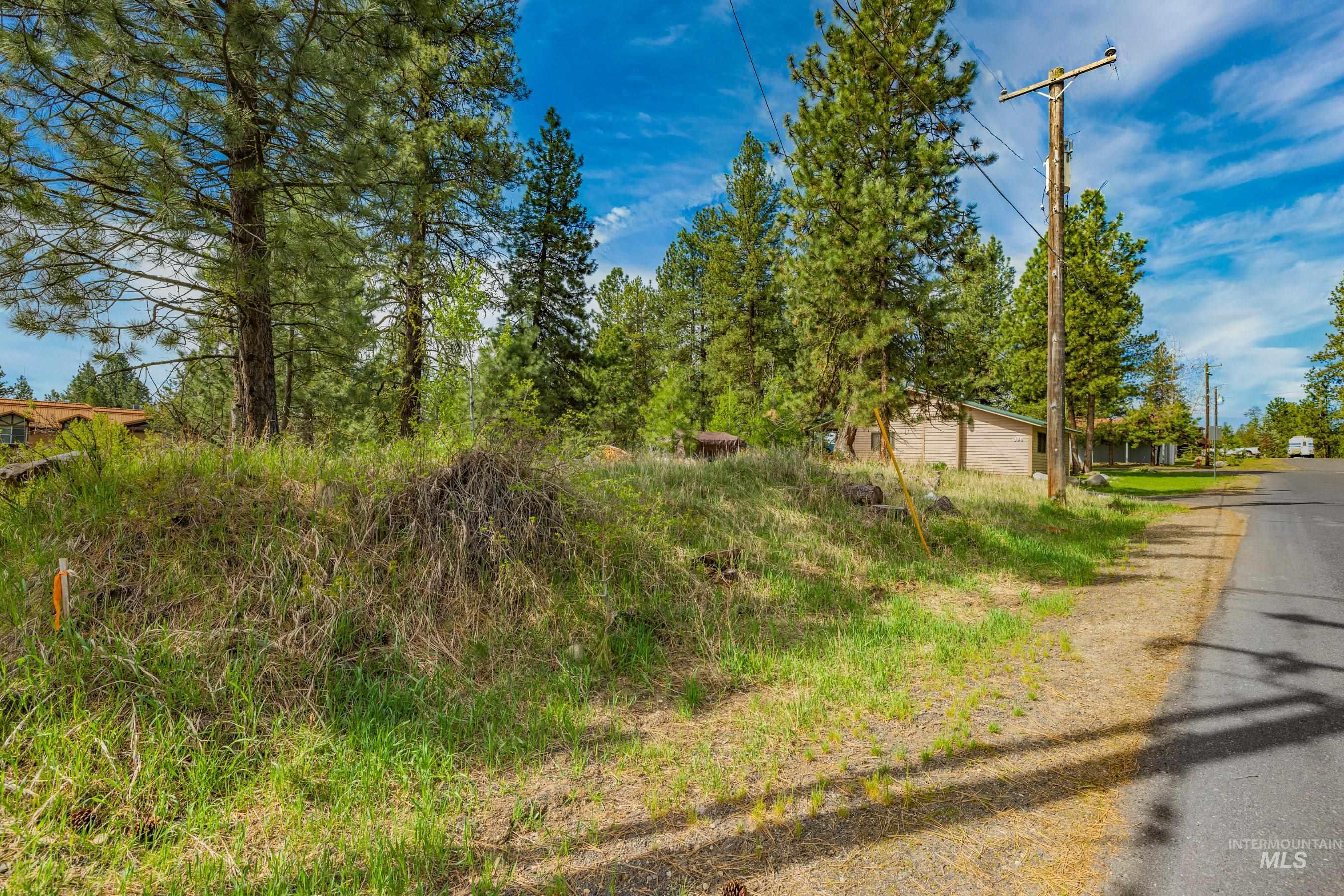 300 Floyde Property Photo 19