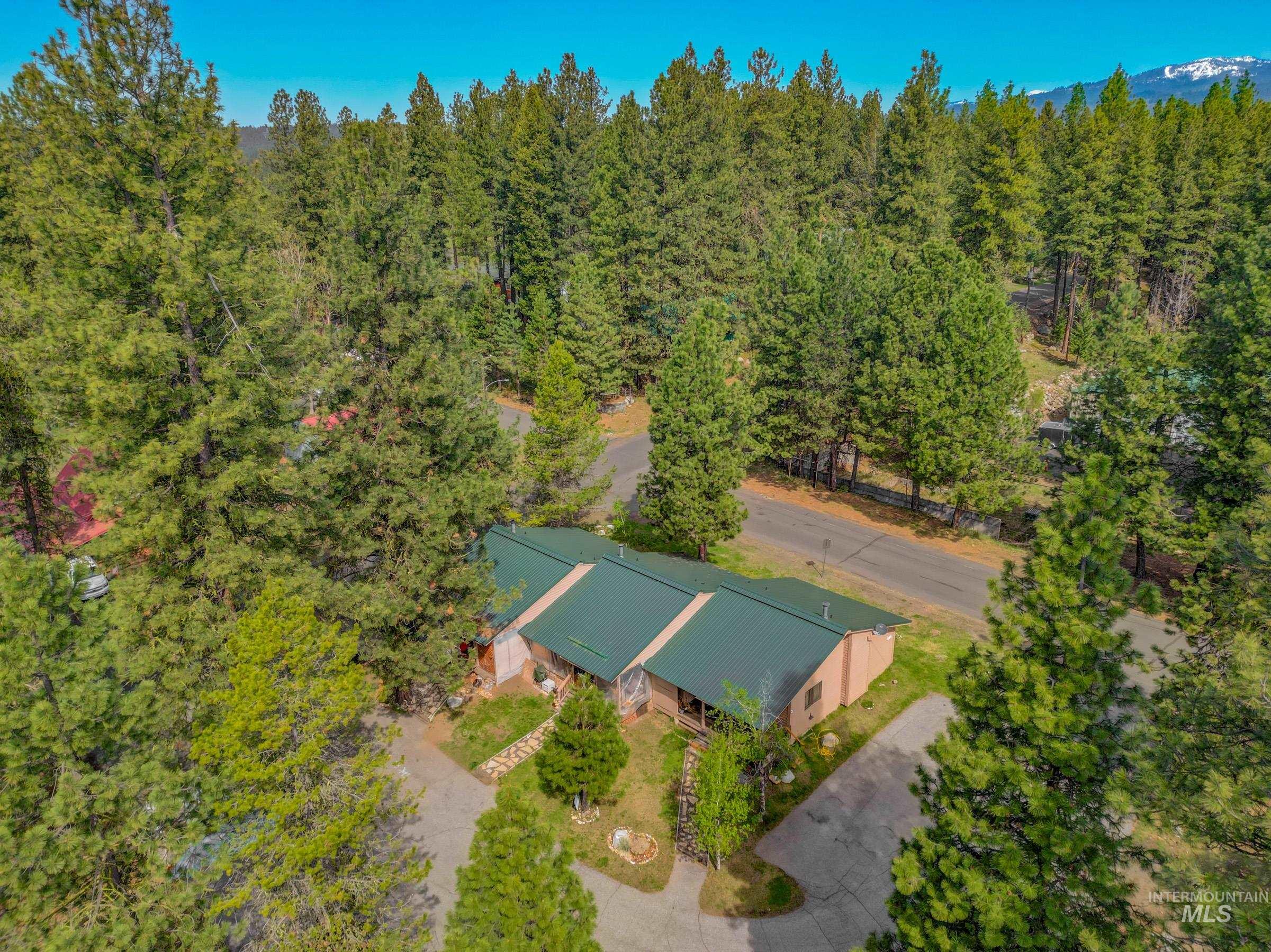 300 Floyde Property Photo 20