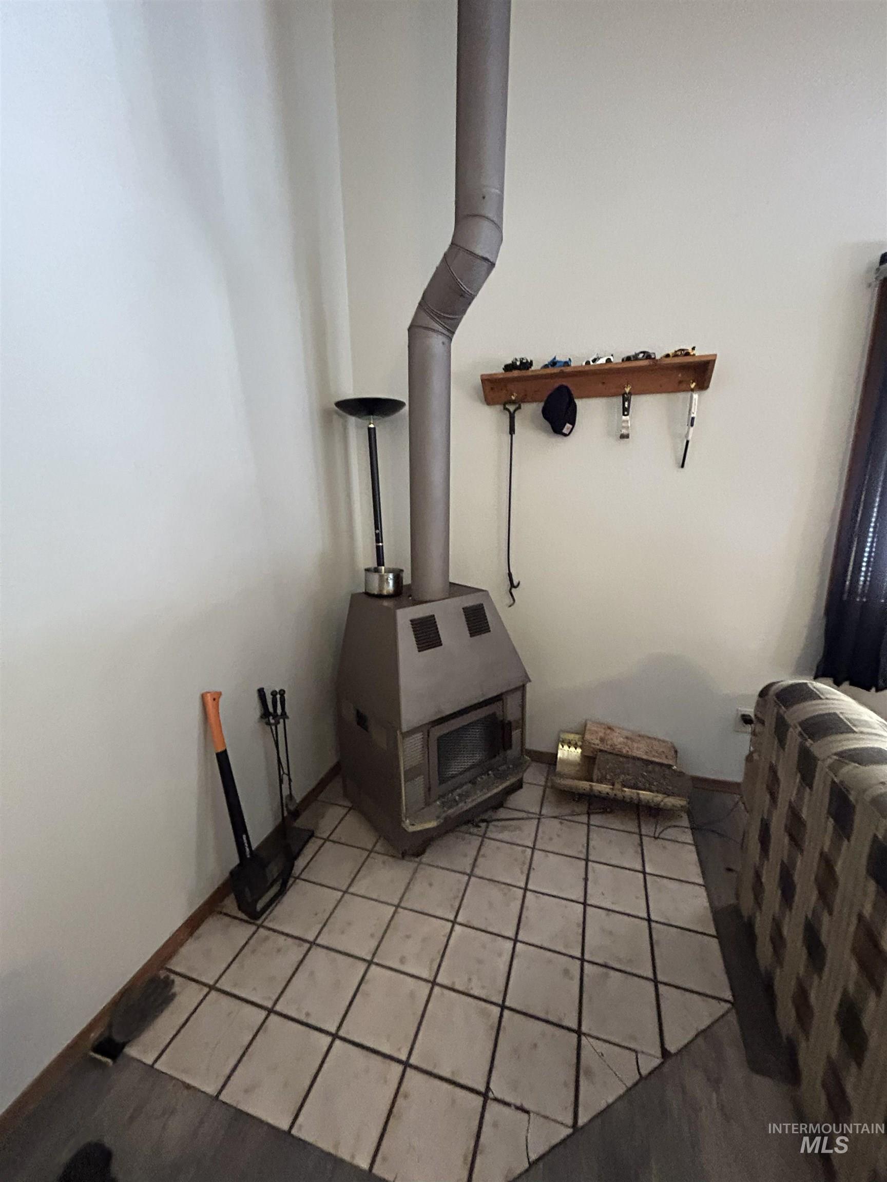 300 Floyde Property Photo 25