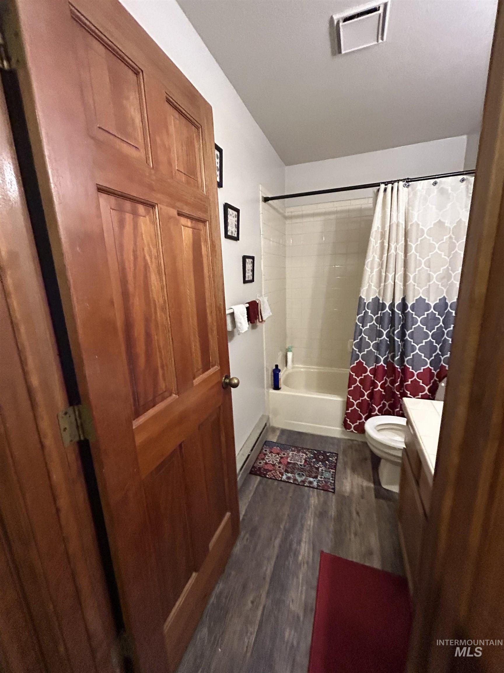300 Floyde Property Photo 28
