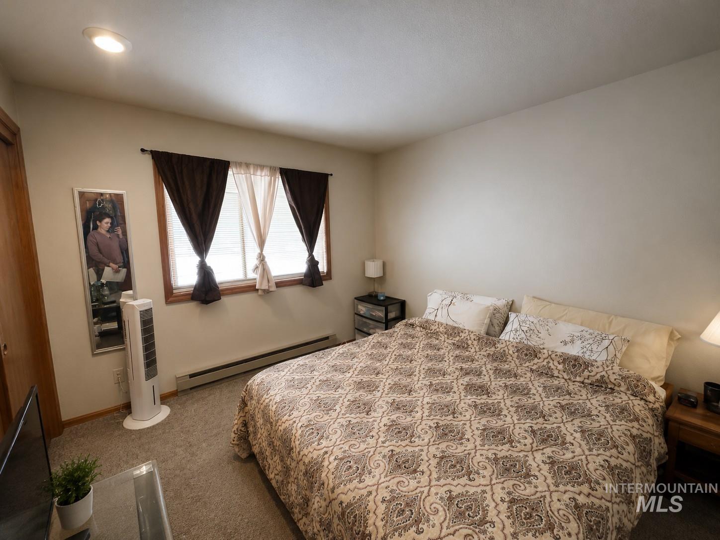 300 Floyde Property Photo 29