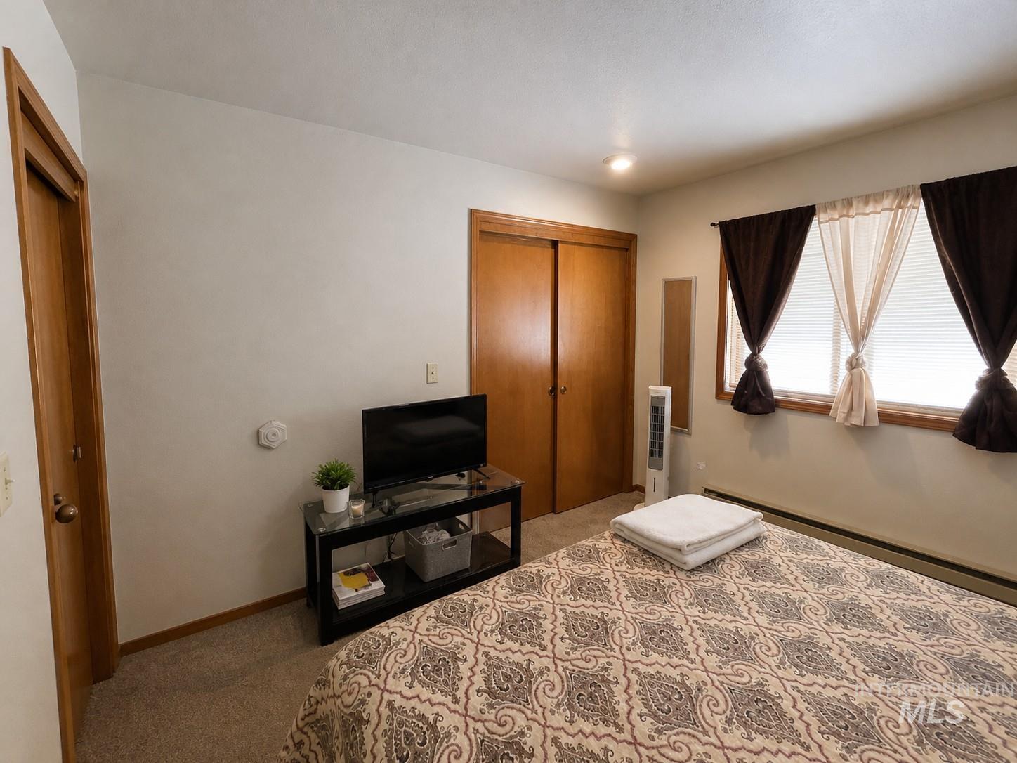 300 Floyde Property Photo 30
