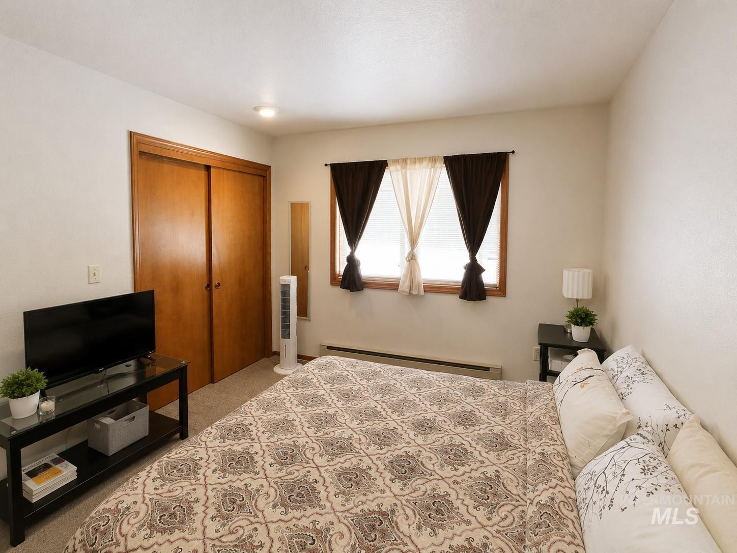 300 Floyde Property Photo 31