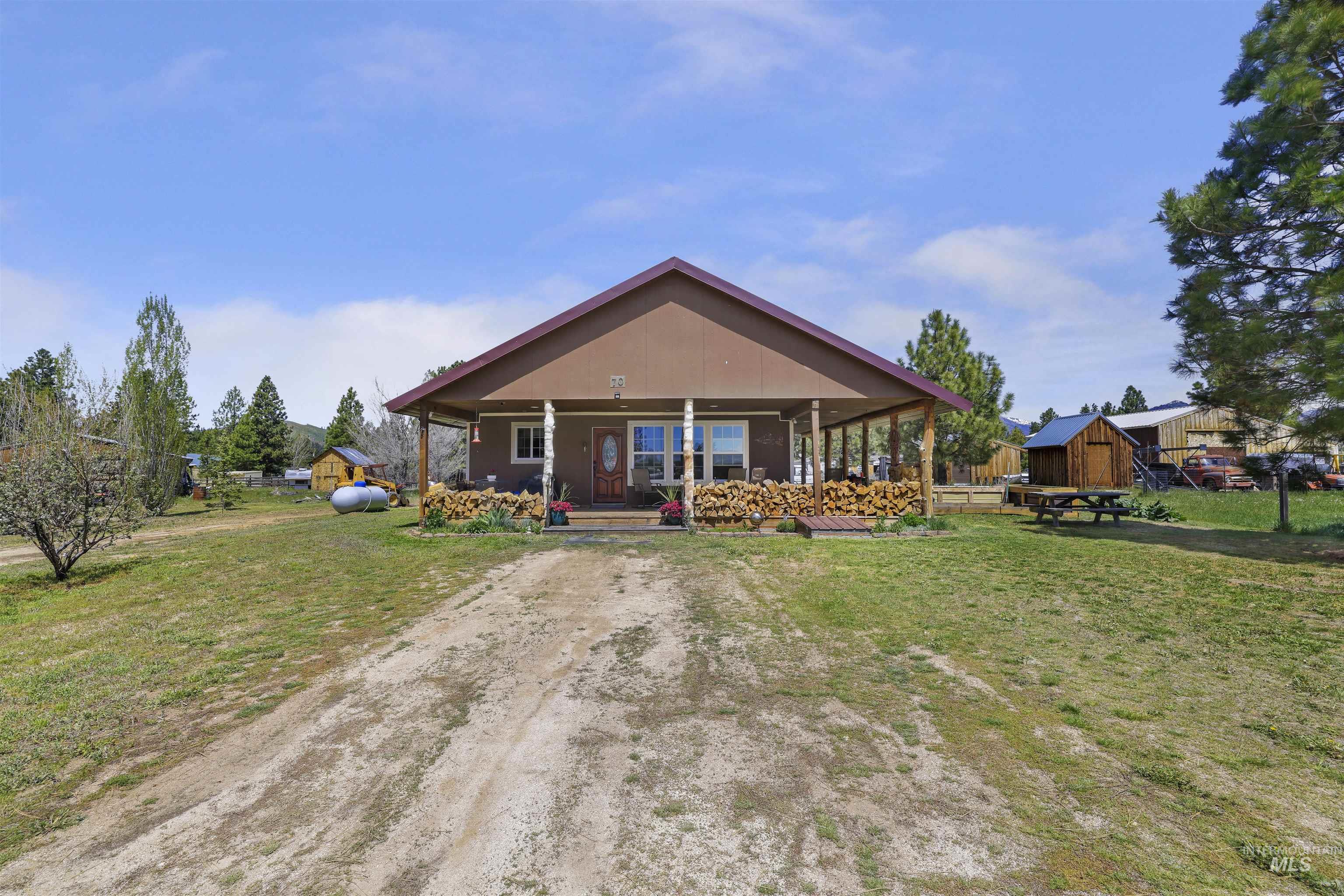 70 E Prairie Road Property Photo 4