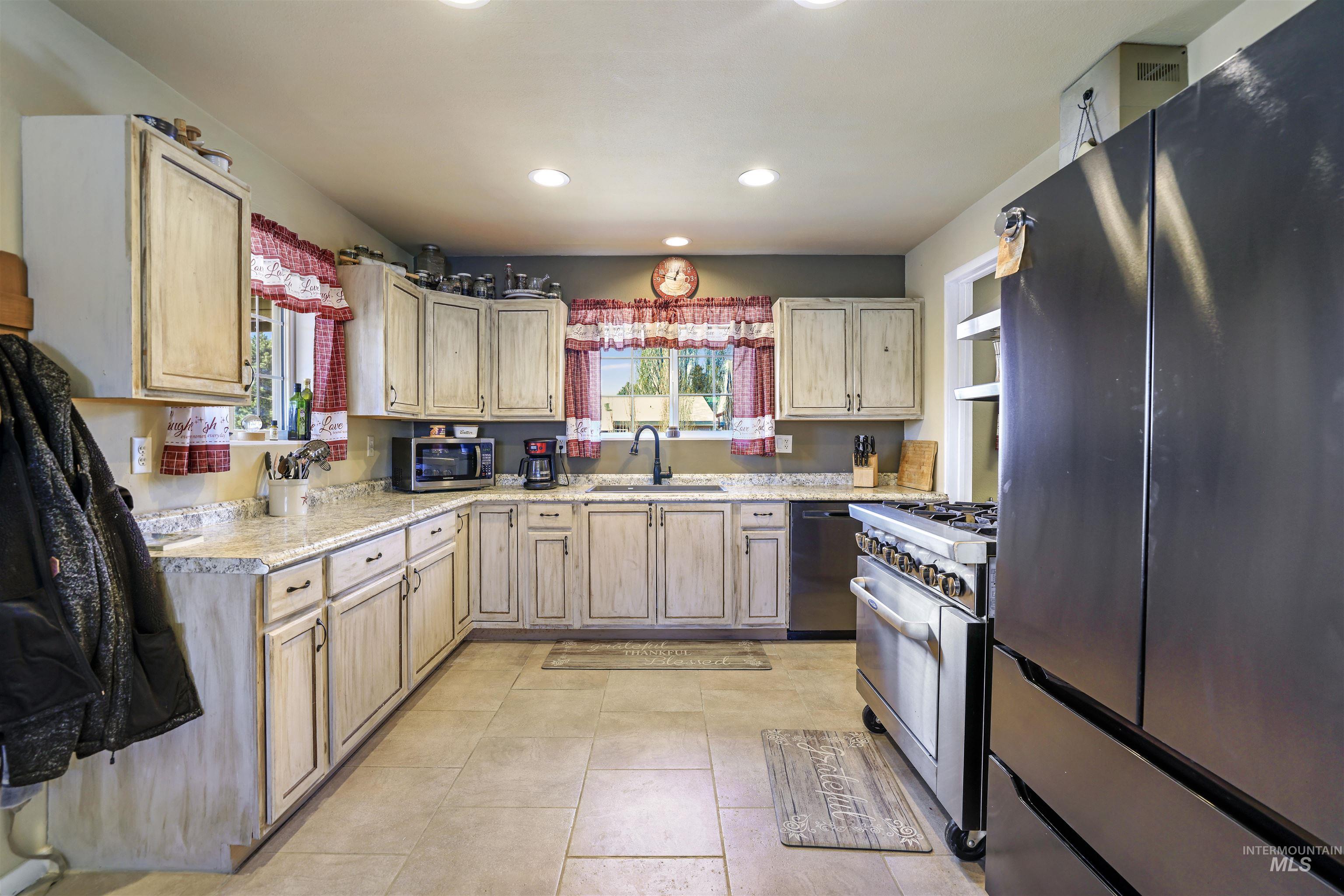 70 E Prairie Road Property Photo 18