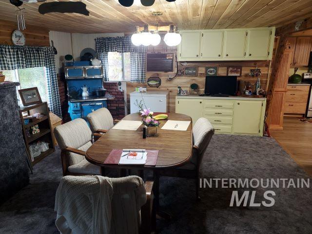 3460 American River Rd Property Photo 11
