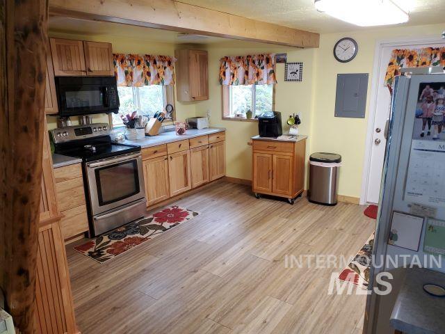 3460 American River Rd Property Photo 14