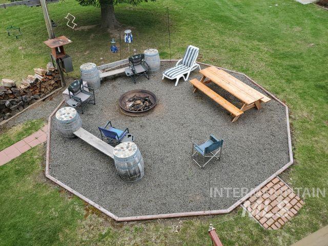 3460 American River Rd Property Photo 24
