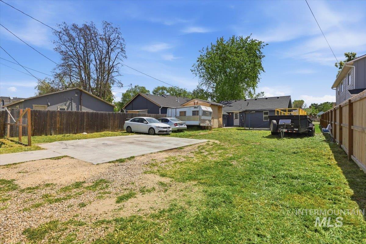 419 15th Ave N Property Photo 12