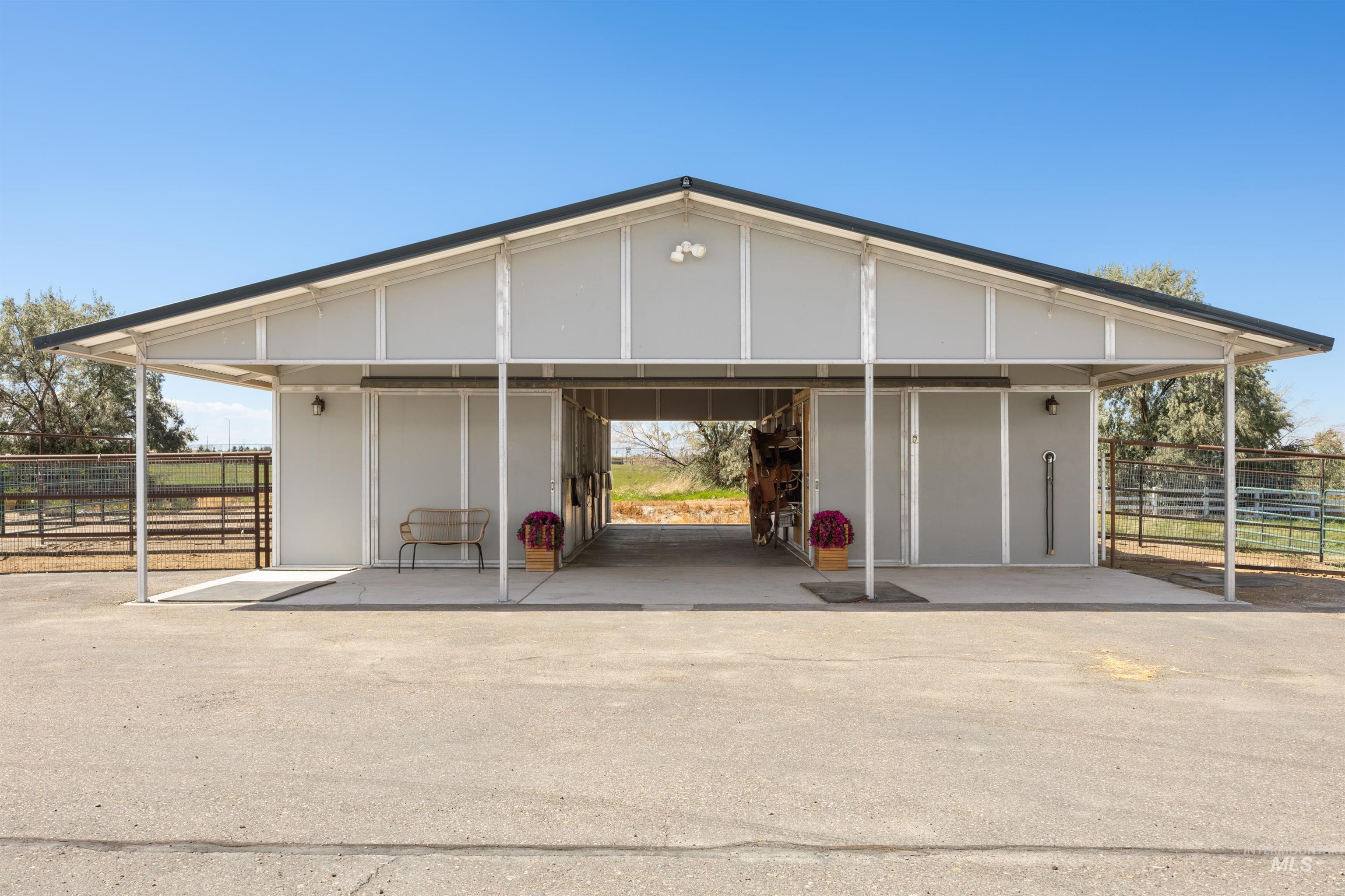 21256 Hwy 30 Property Photo 35