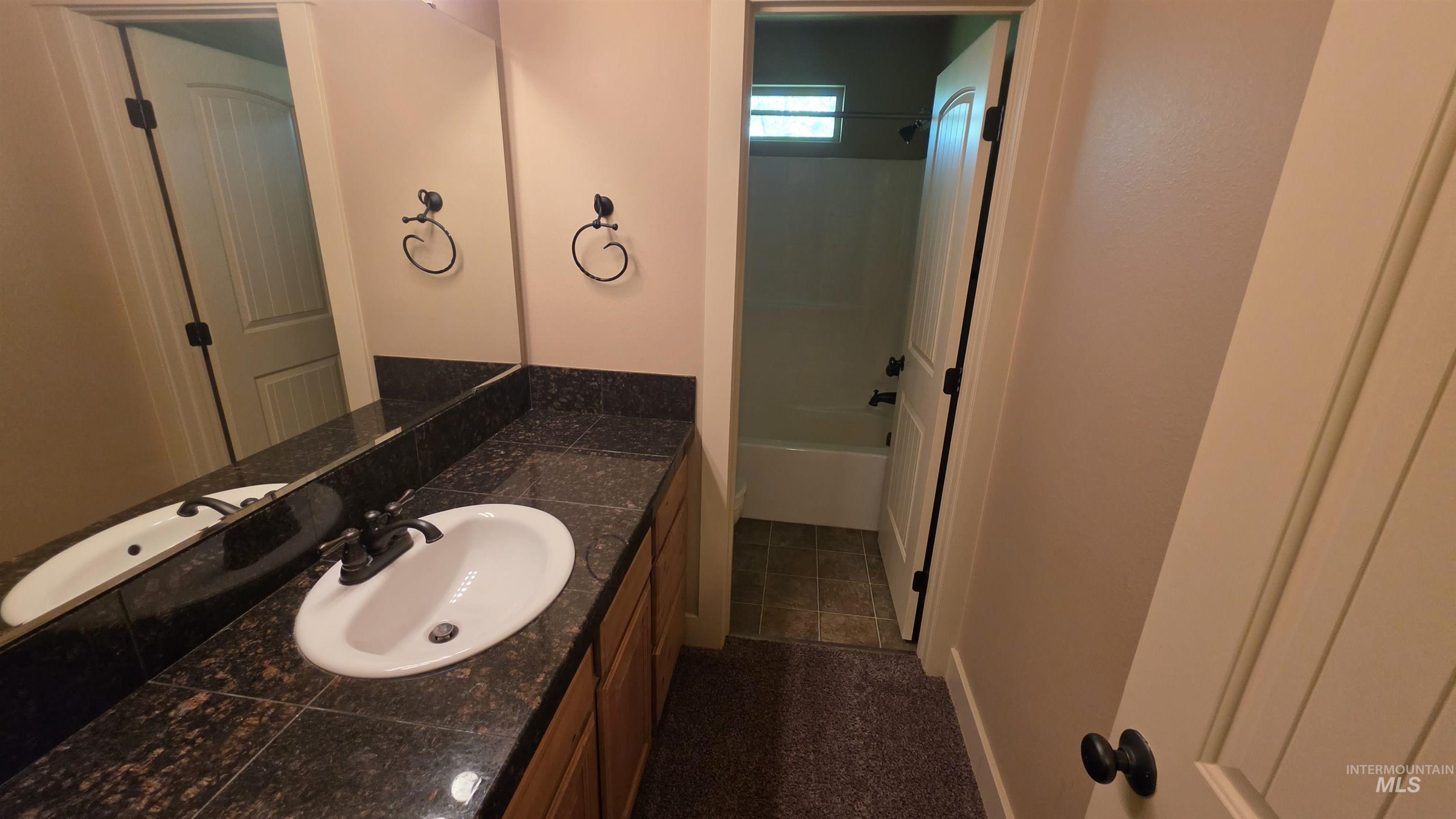 5239 W Morris Hill Rd. Property Photo 10