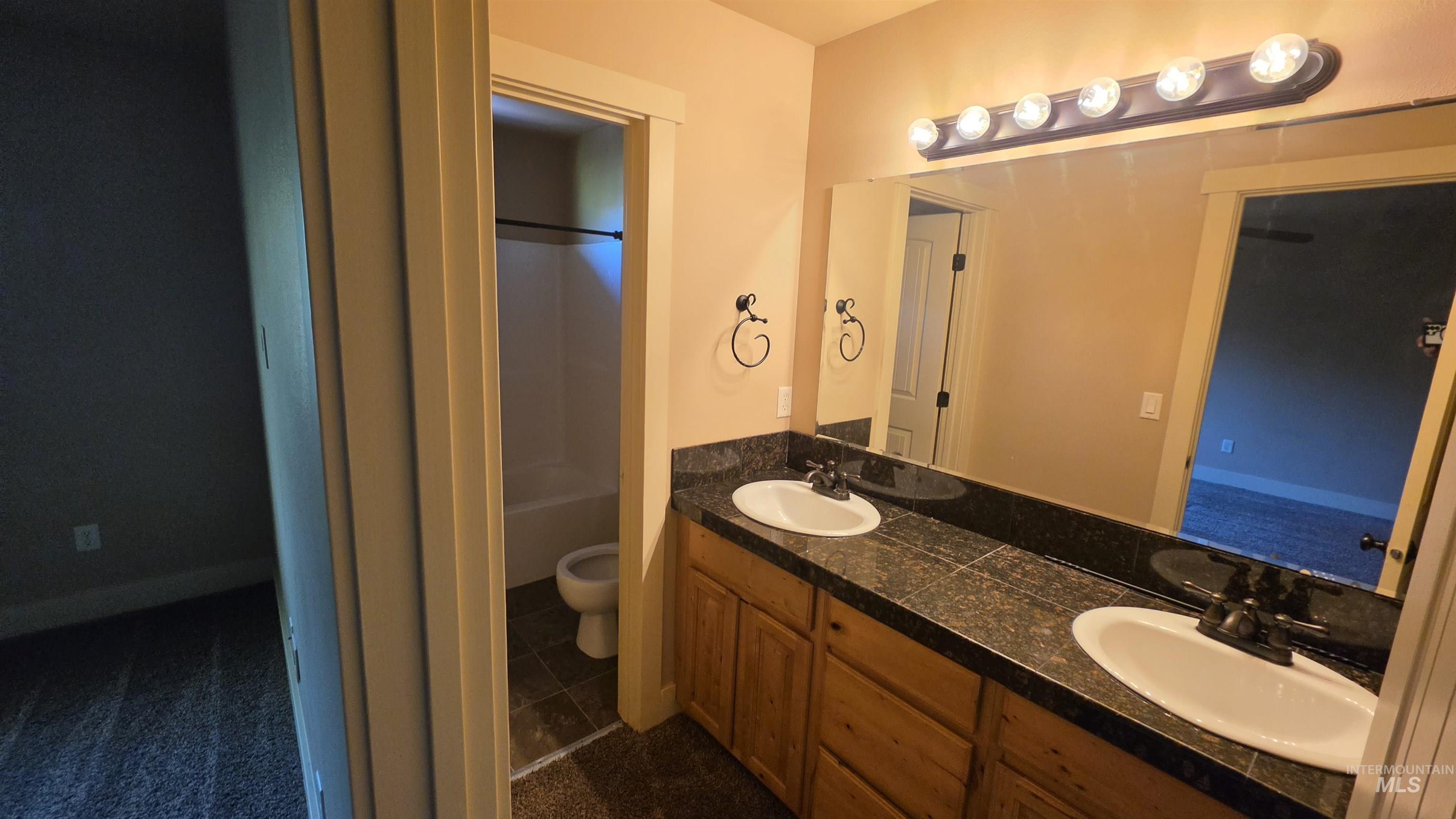 5239 W Morris Hill Rd. Property Photo 13