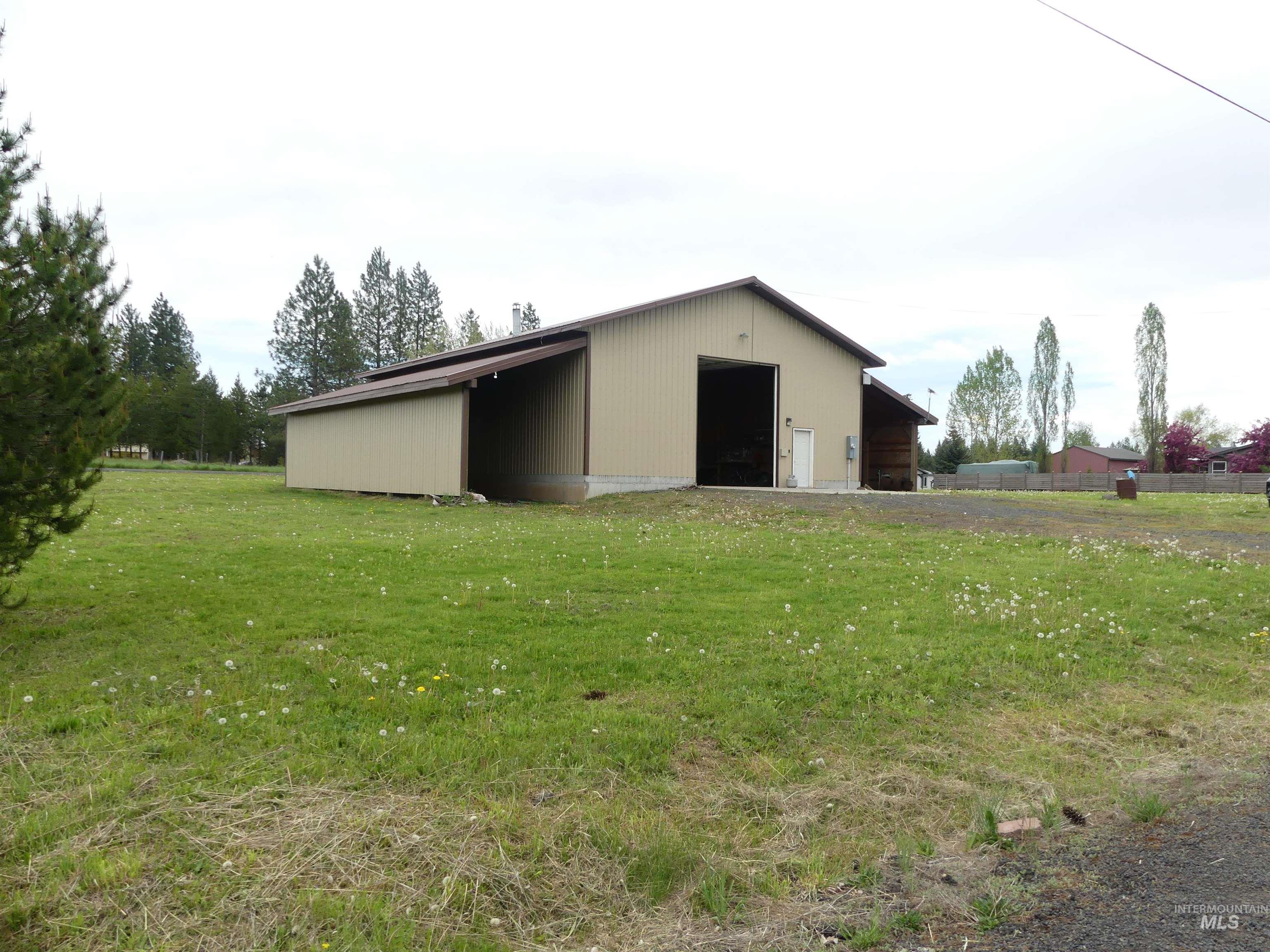 774 Pleasant Acre Dr Property Photo 4